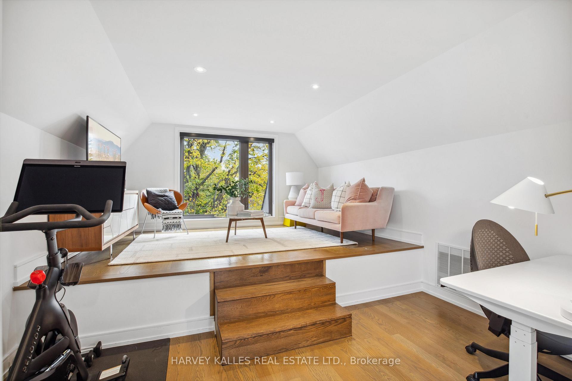 Photo 17 of 137 Ranleigh Avenue, Toronto, Lawrence Park North — HOMEH