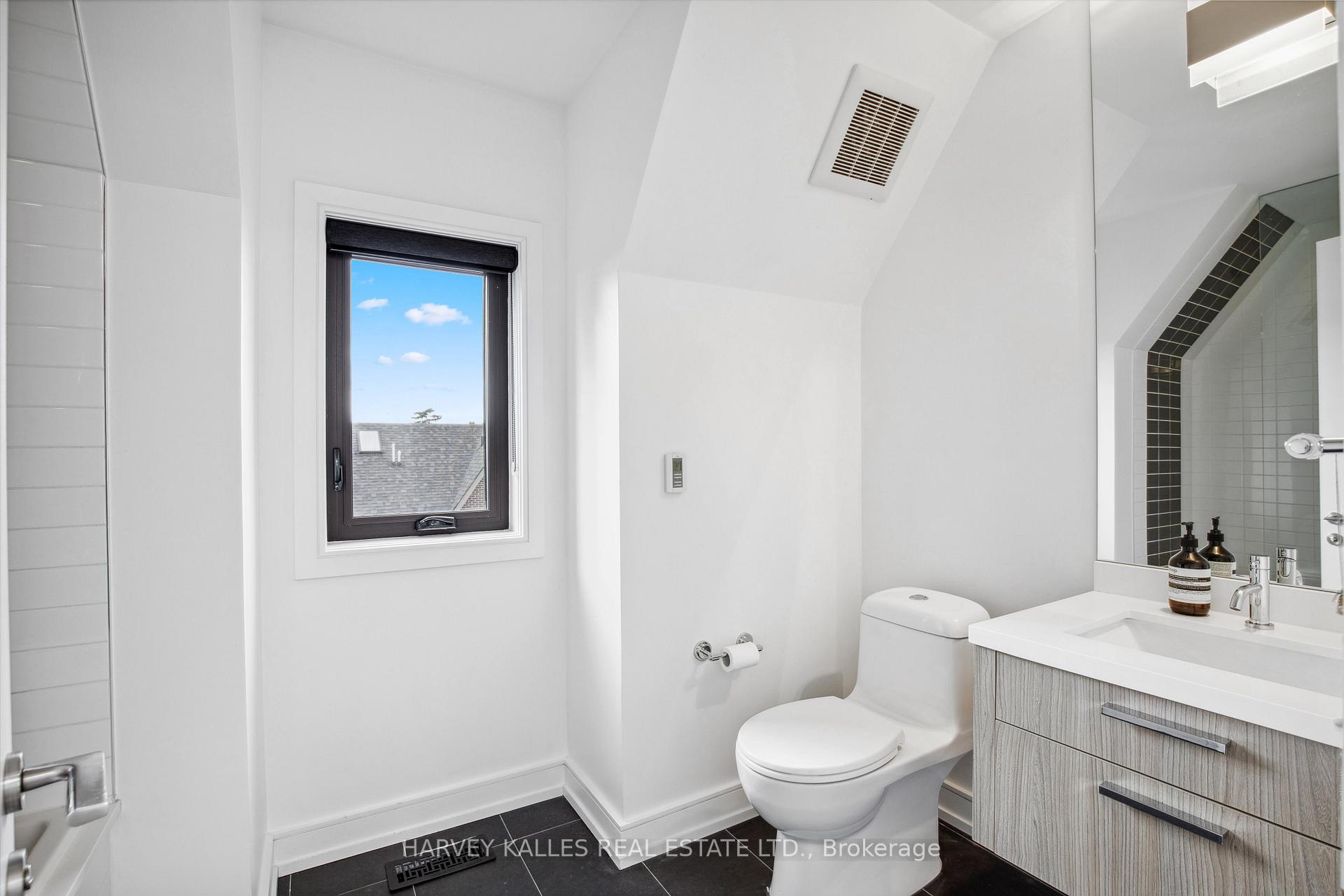 Photo 23 of 137 Ranleigh Avenue, Toronto, Lawrence Park North — HOMEH