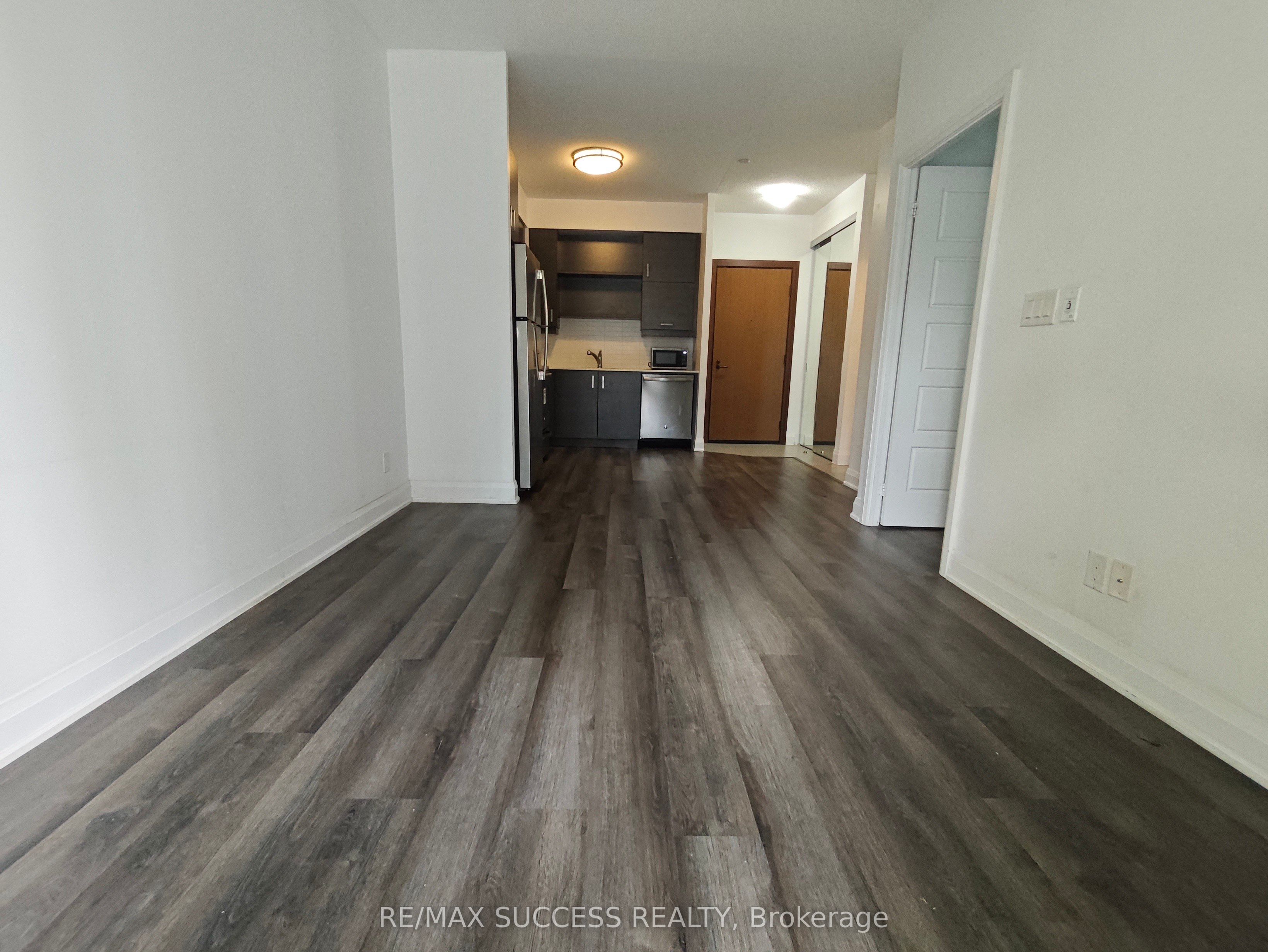 Photo 19 of Unit 108, 1 Uptown Drive, Markham, Unionville — HOMEH