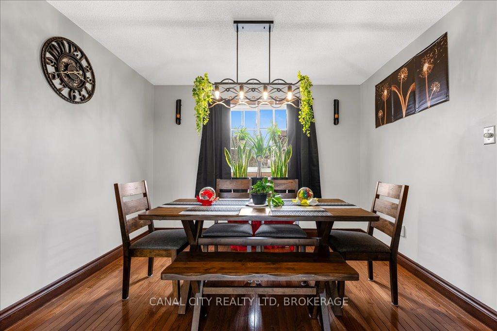 Photo 8 of 20 Capri Street, Thorold, Confederation Heights — HOMEH