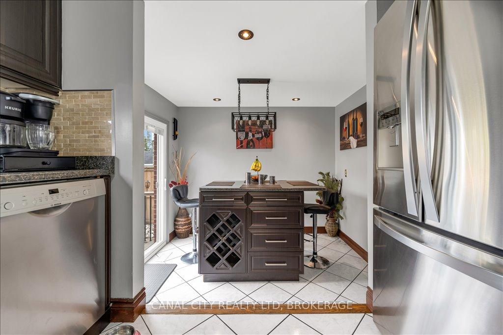 Photo 11 of 20 Capri Street, Thorold, Confederation Heights — HOMEH