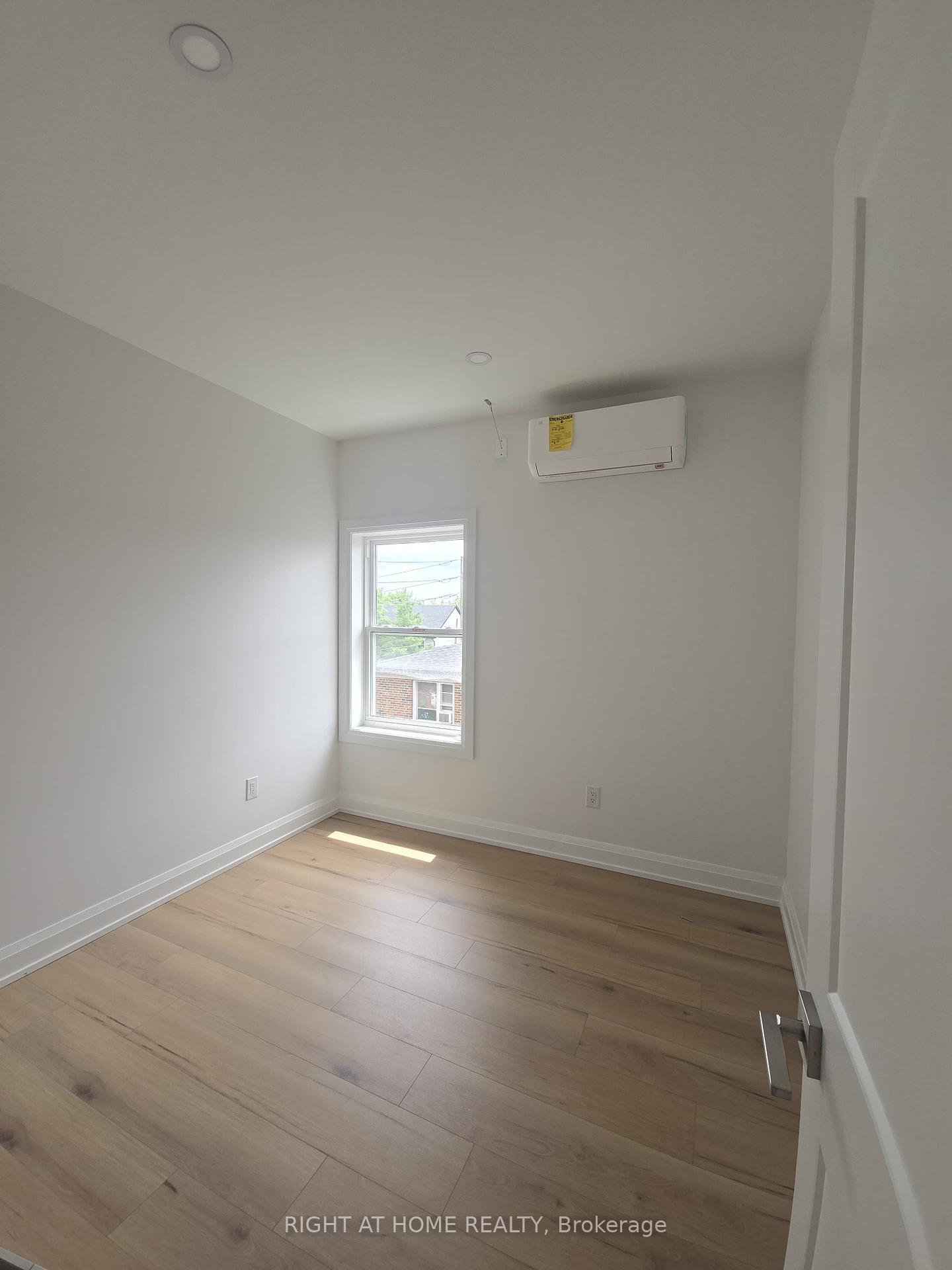 Photo 7 of Unit 3, 696 Winona Drive, Toronto, Oakwood Village — HOMEH
