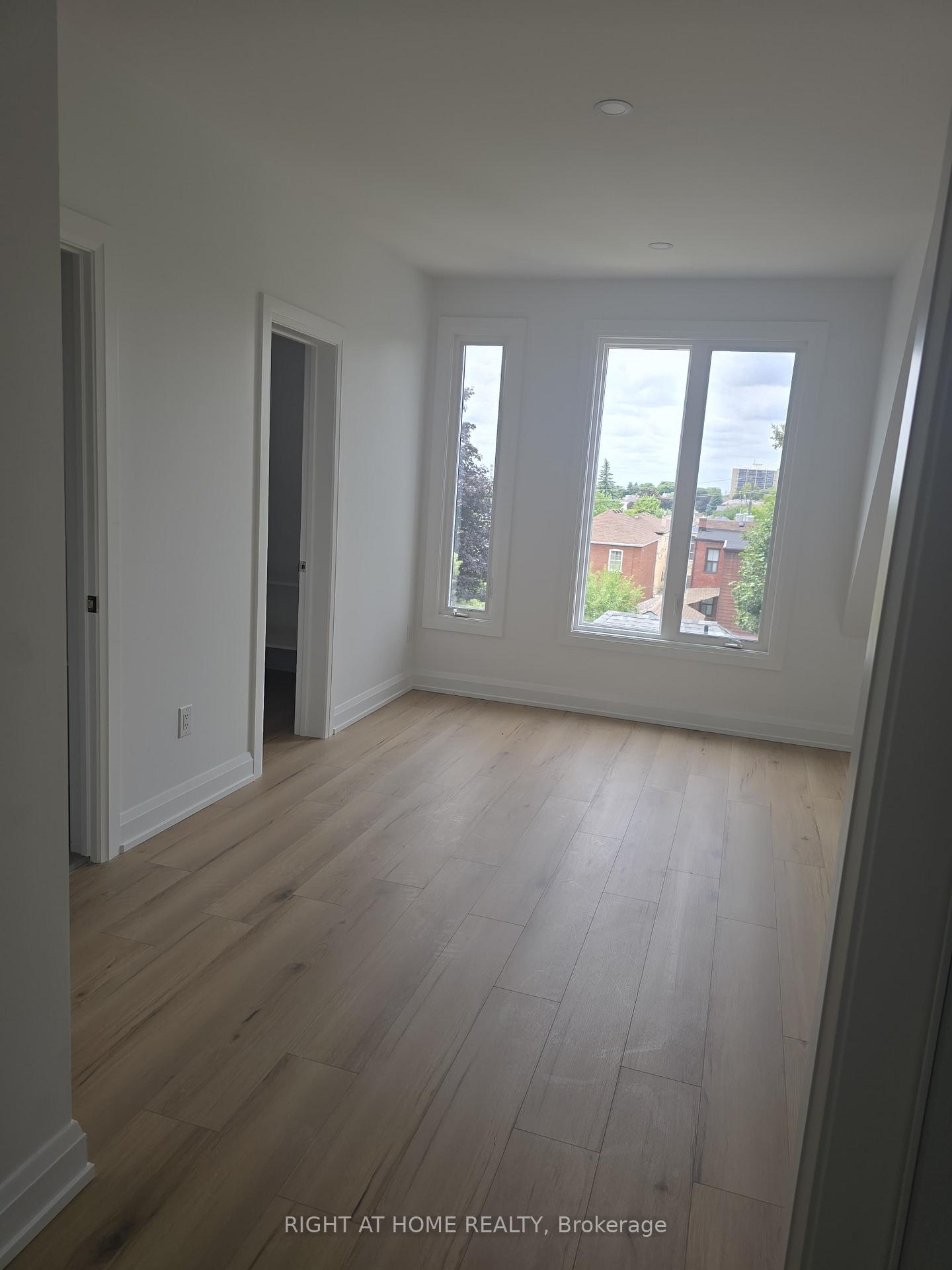 Photo 12 of Unit 3, 696 Winona Drive, Toronto, Oakwood Village — HOMEH