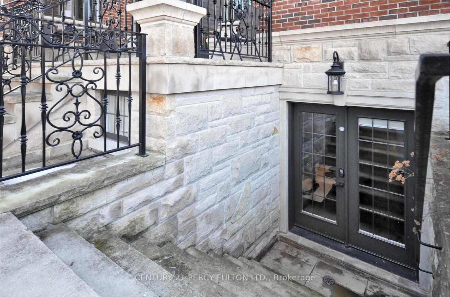 Photo 20 of 9 Aspen Avenue, Toronto, O'Connor-Parkview — HOMEH