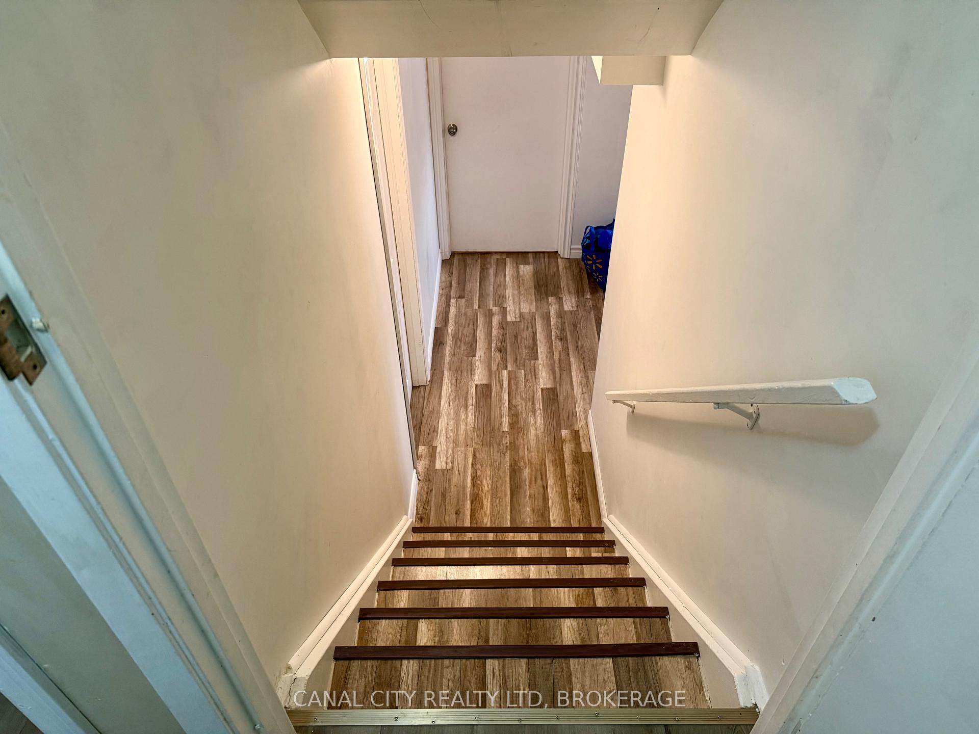 Photo 12 of 10 Baldwin Circle, Thorold, Confederation Heights — HOMEH