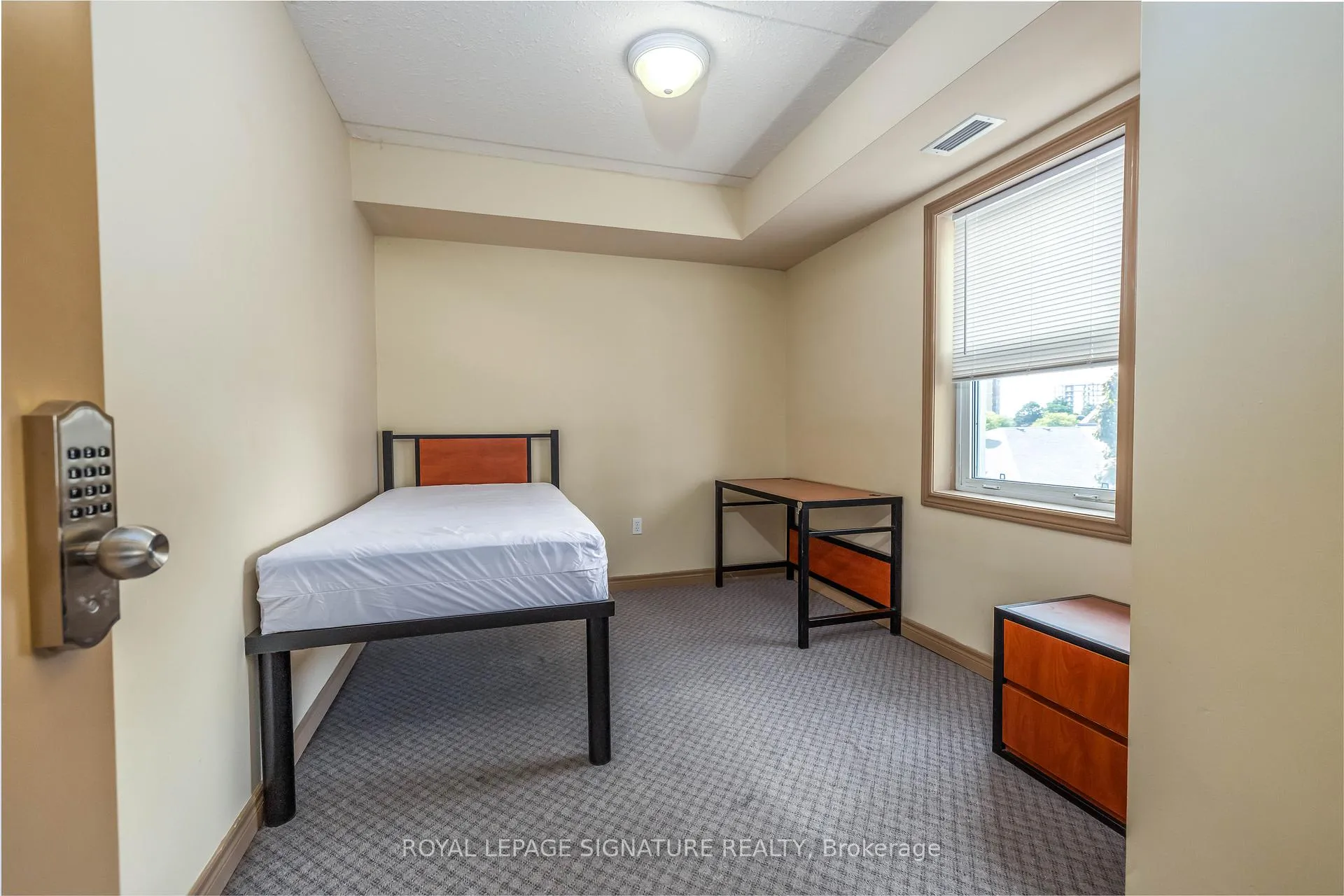 Photo 15 of Unit 304, 251 Lester Street, Waterloo — HOMEH