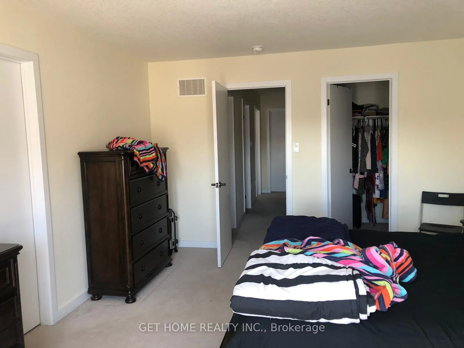 Photo 9 of 6 Baffin Crescent, Brampton, Northwest Brampton — HOMEH