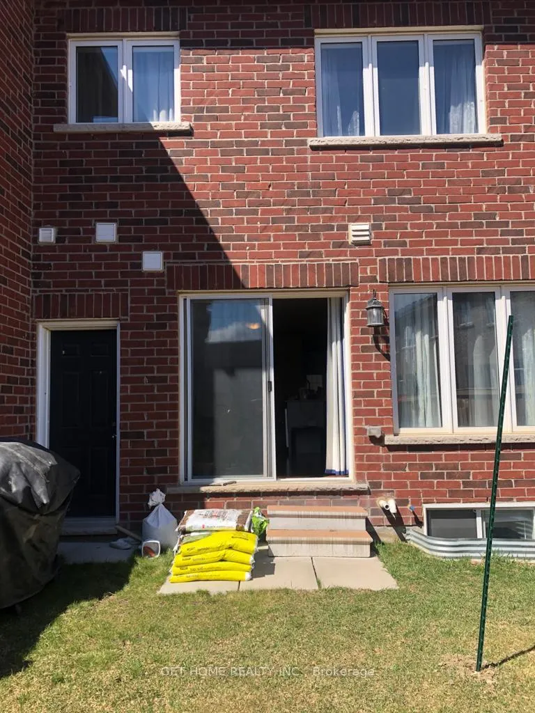 Photo 27 of 6 Baffin Crescent, Brampton, Northwest Brampton — HOMEH