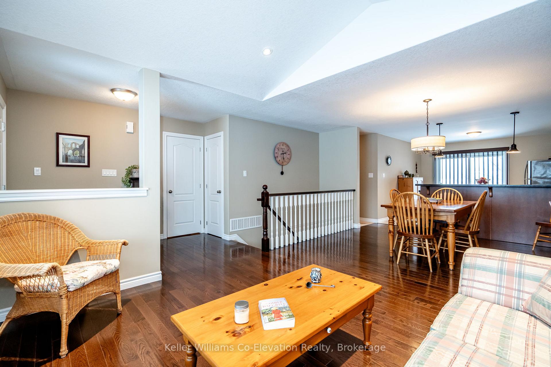 Photo 11 of 7 Sheppard Drive, Tay, Victoria Harbour — HOMEH