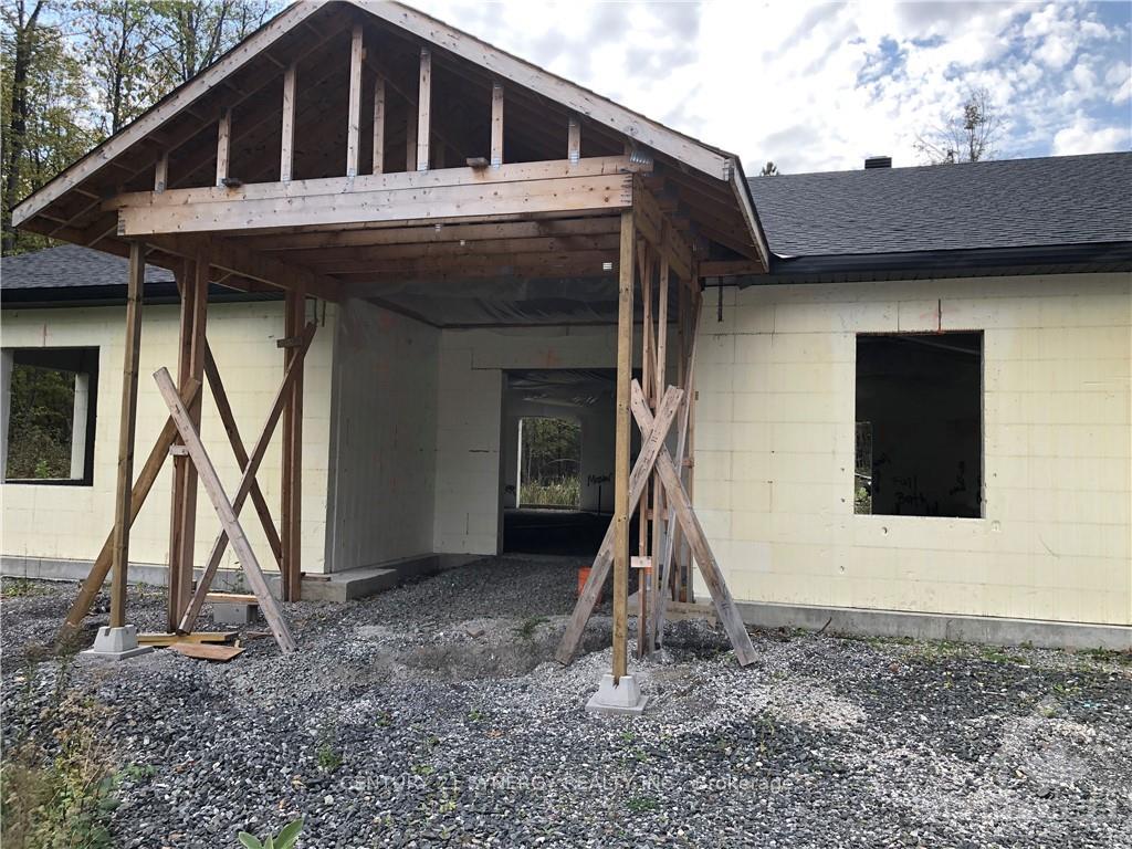 Photo 3 of 367 Concession 12B Lanark Road, Tay Valley, Bathurst/Burgess & Sherbrooke (Bathurst) Twp — HOMEH