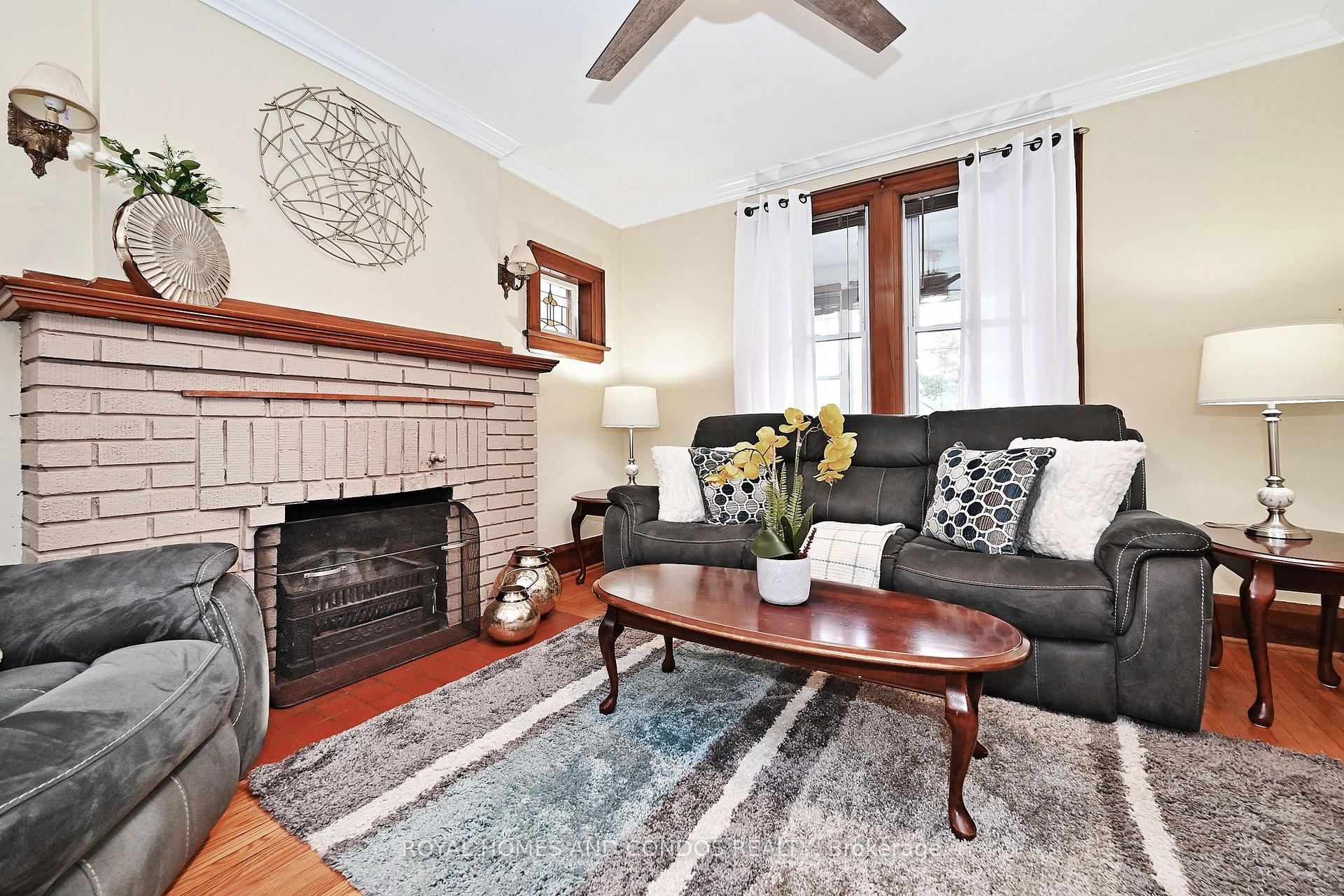Photo 6 of 125 Dawes Road, Toronto, Crescent Town — HOMEH