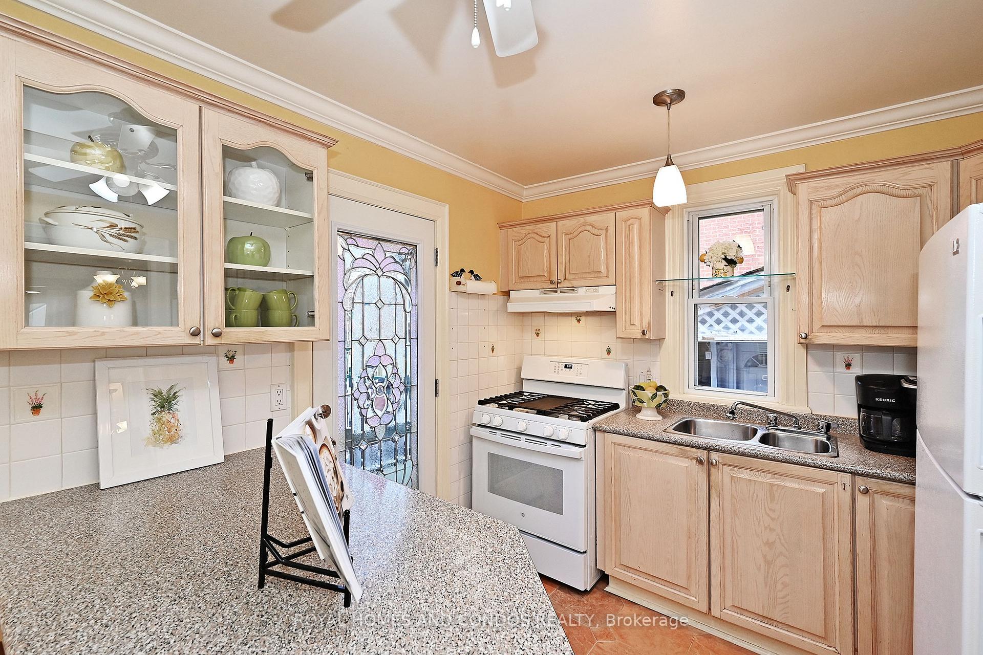 Photo 12 of 125 Dawes Road, Toronto, Crescent Town — HOMEH