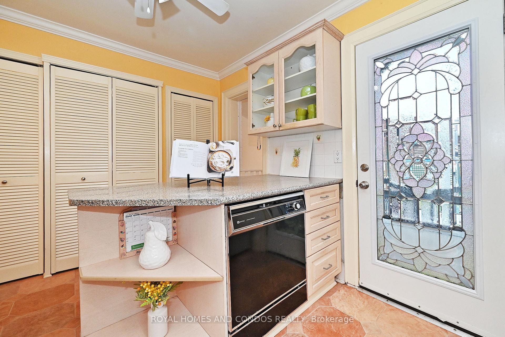 Photo 15 of 125 Dawes Road, Toronto, Crescent Town — HOMEH