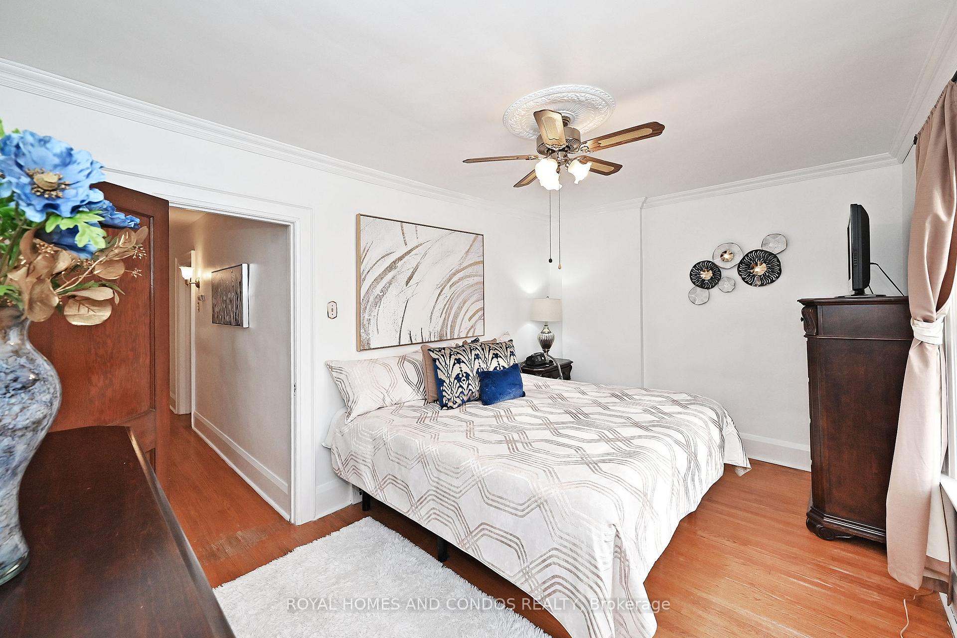 Photo 21 of 125 Dawes Road, Toronto, Crescent Town — HOMEH