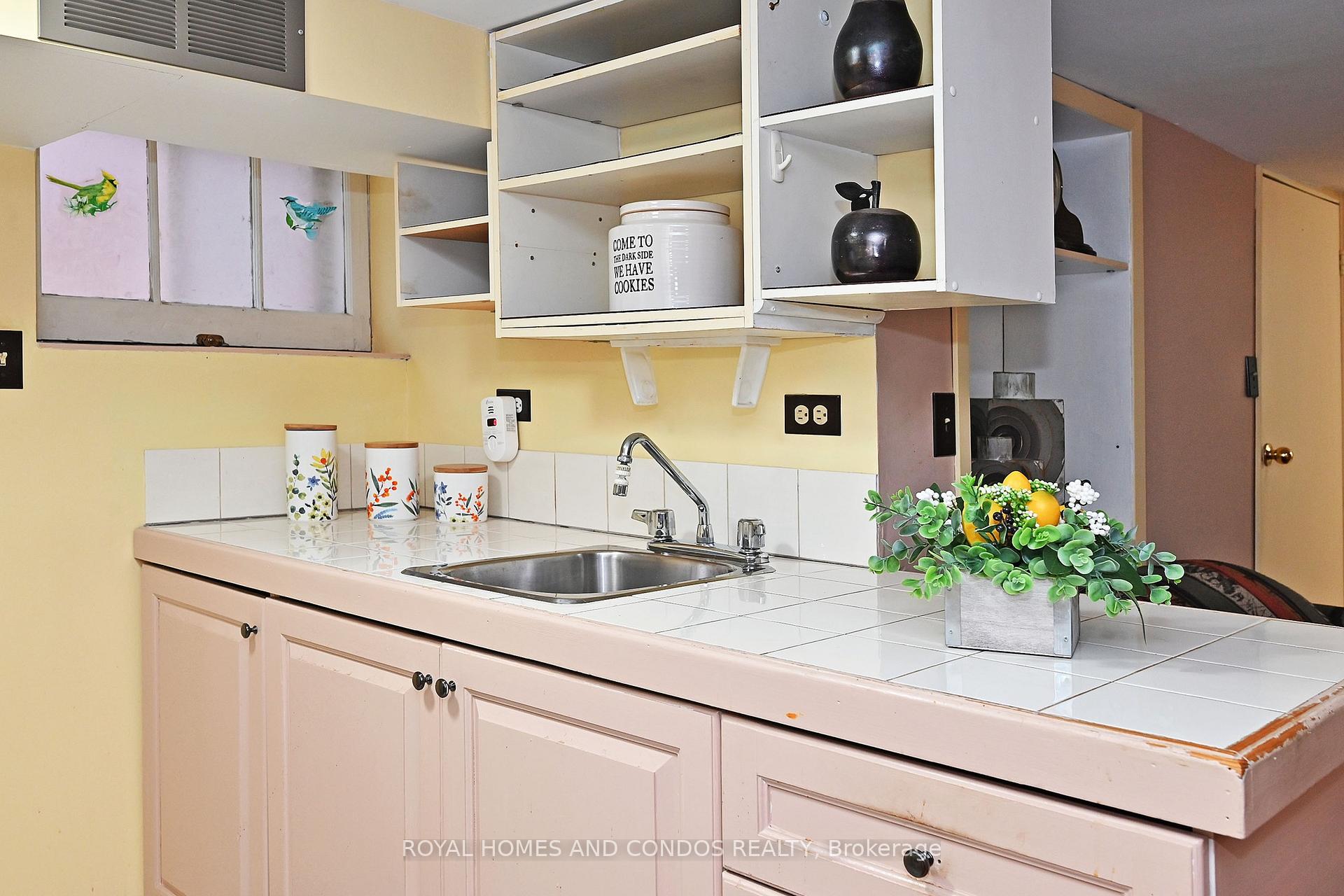 Photo 34 of 125 Dawes Road, Toronto, Crescent Town — HOMEH