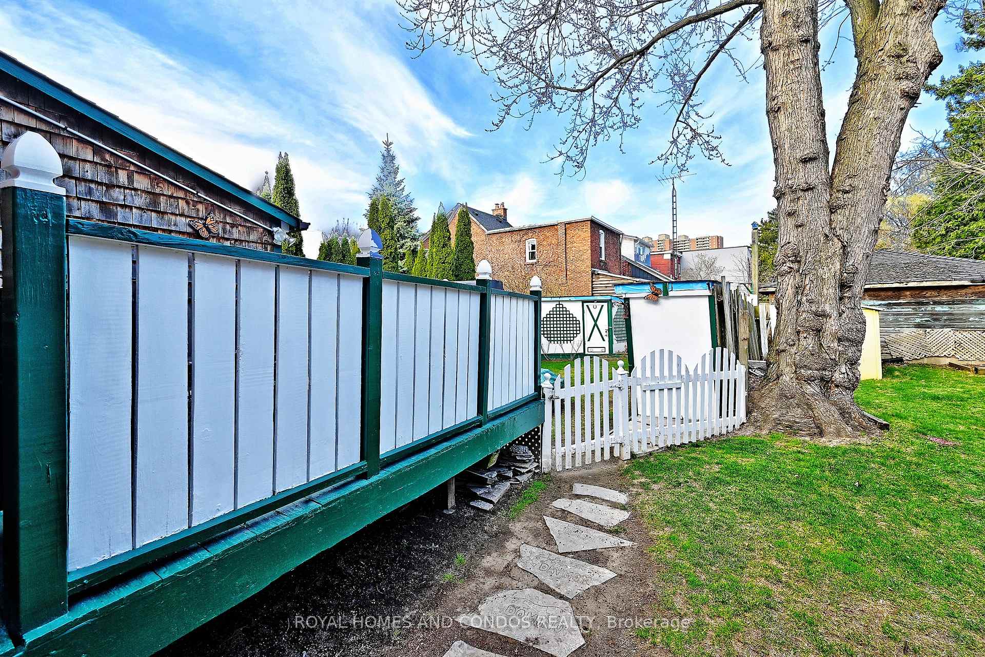 Photo 44 of 125 Dawes Road, Toronto, Crescent Town — HOMEH