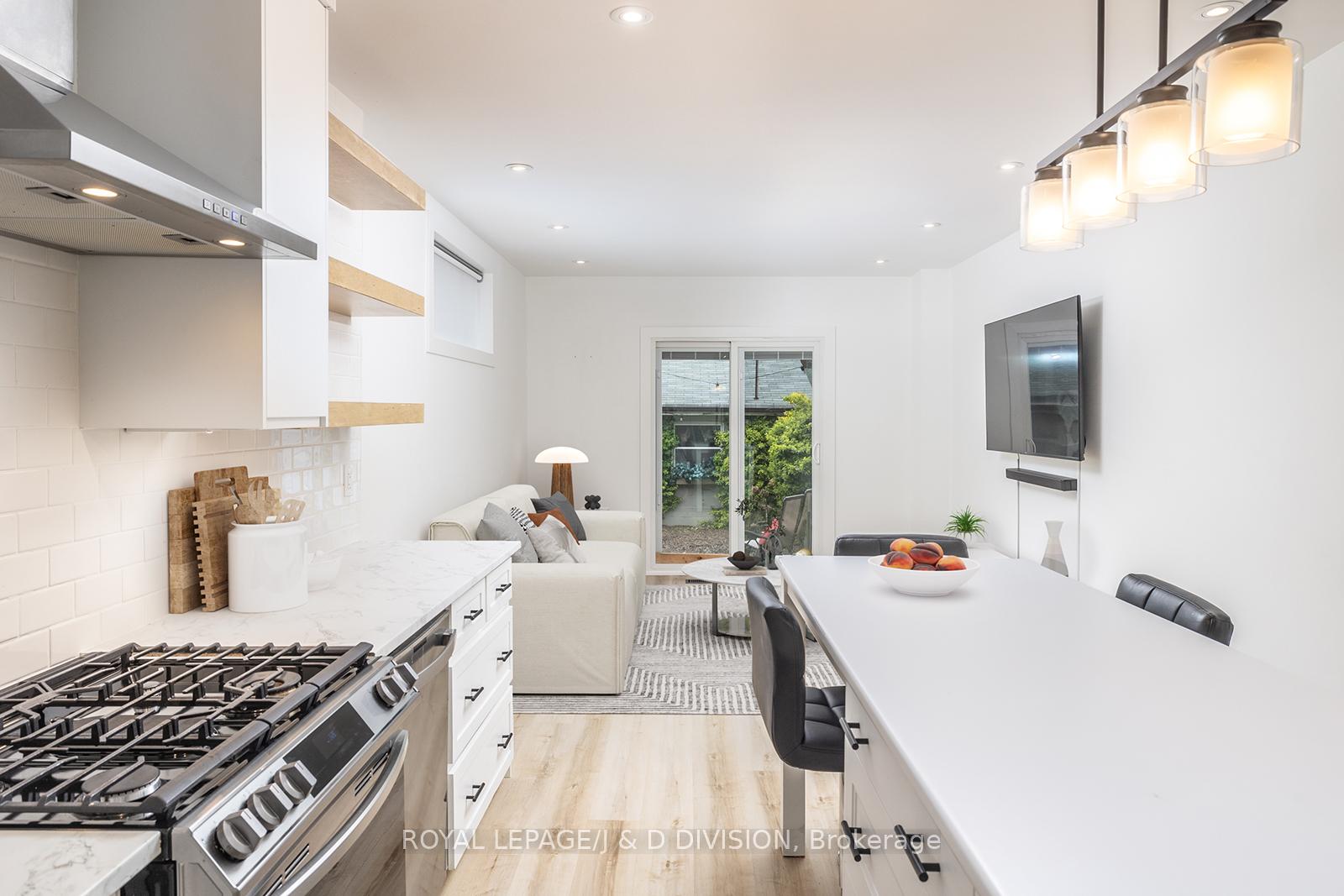 Photo 2 of Unit Main, 278 Markham Street, Toronto, Trinity-Bellwoods — HOMEH