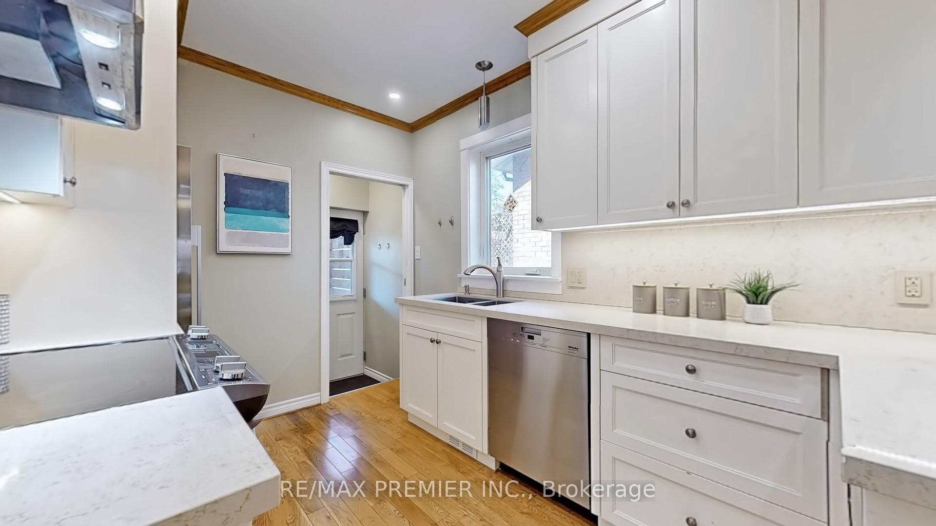 Photo 14 of 77 Gatwick Avenue, Toronto, Woodbine-Lumsden — HOMEH
