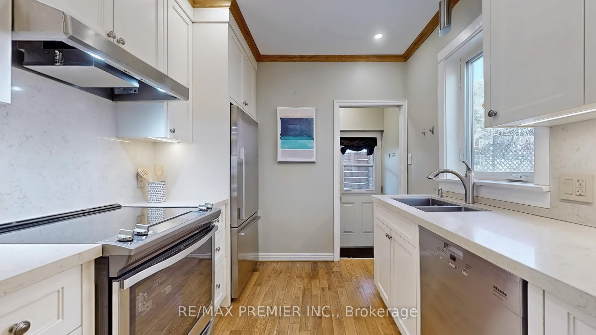 Photo 15 of 77 Gatwick Avenue, Toronto, Woodbine-Lumsden — HOMEH
