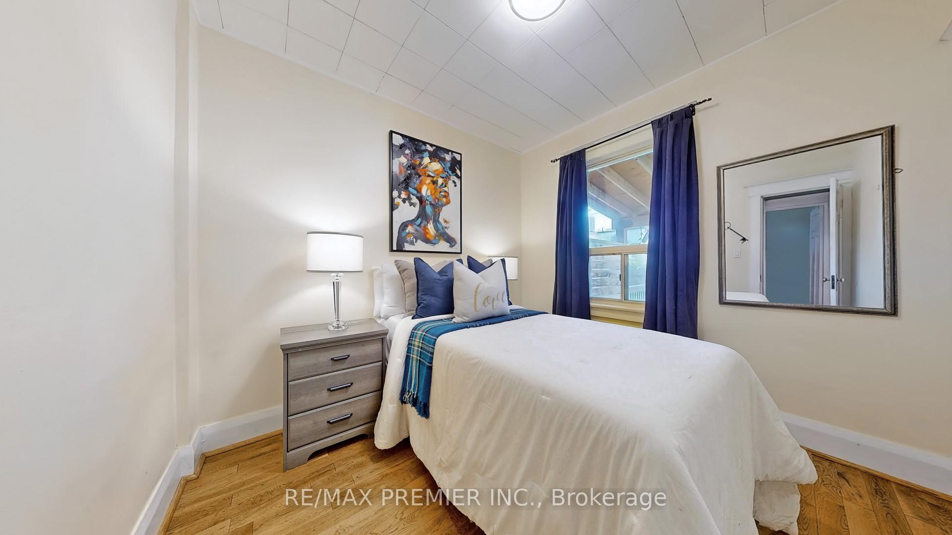 Photo 20 of 77 Gatwick Avenue, Toronto, Woodbine-Lumsden — HOMEH