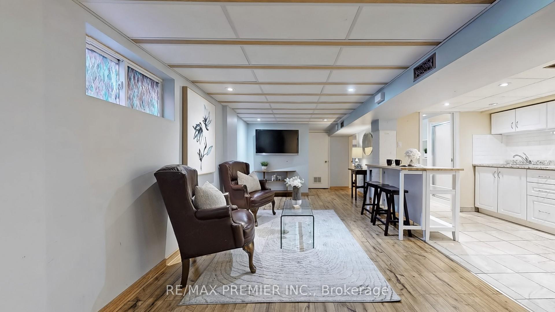 Photo 26 of 77 Gatwick Avenue, Toronto, Woodbine-Lumsden — HOMEH