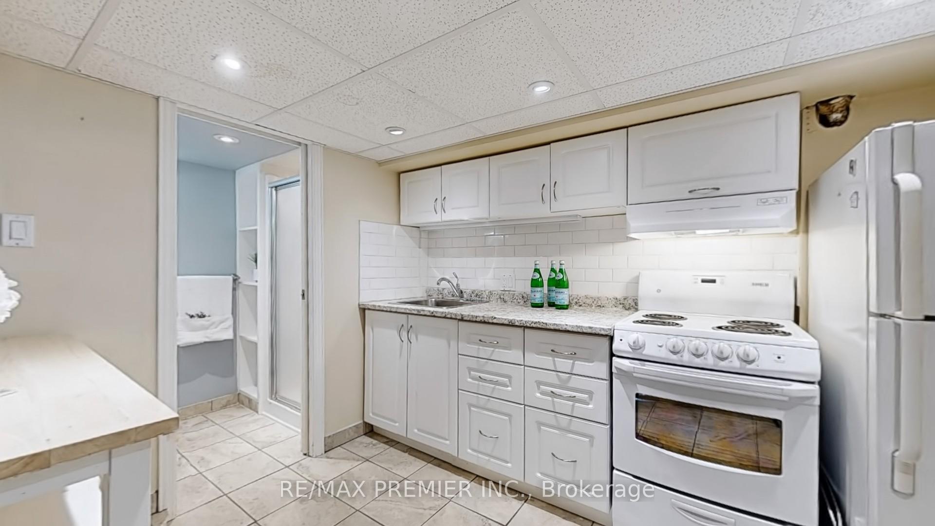Photo 30 of 77 Gatwick Avenue, Toronto, Woodbine-Lumsden — HOMEH