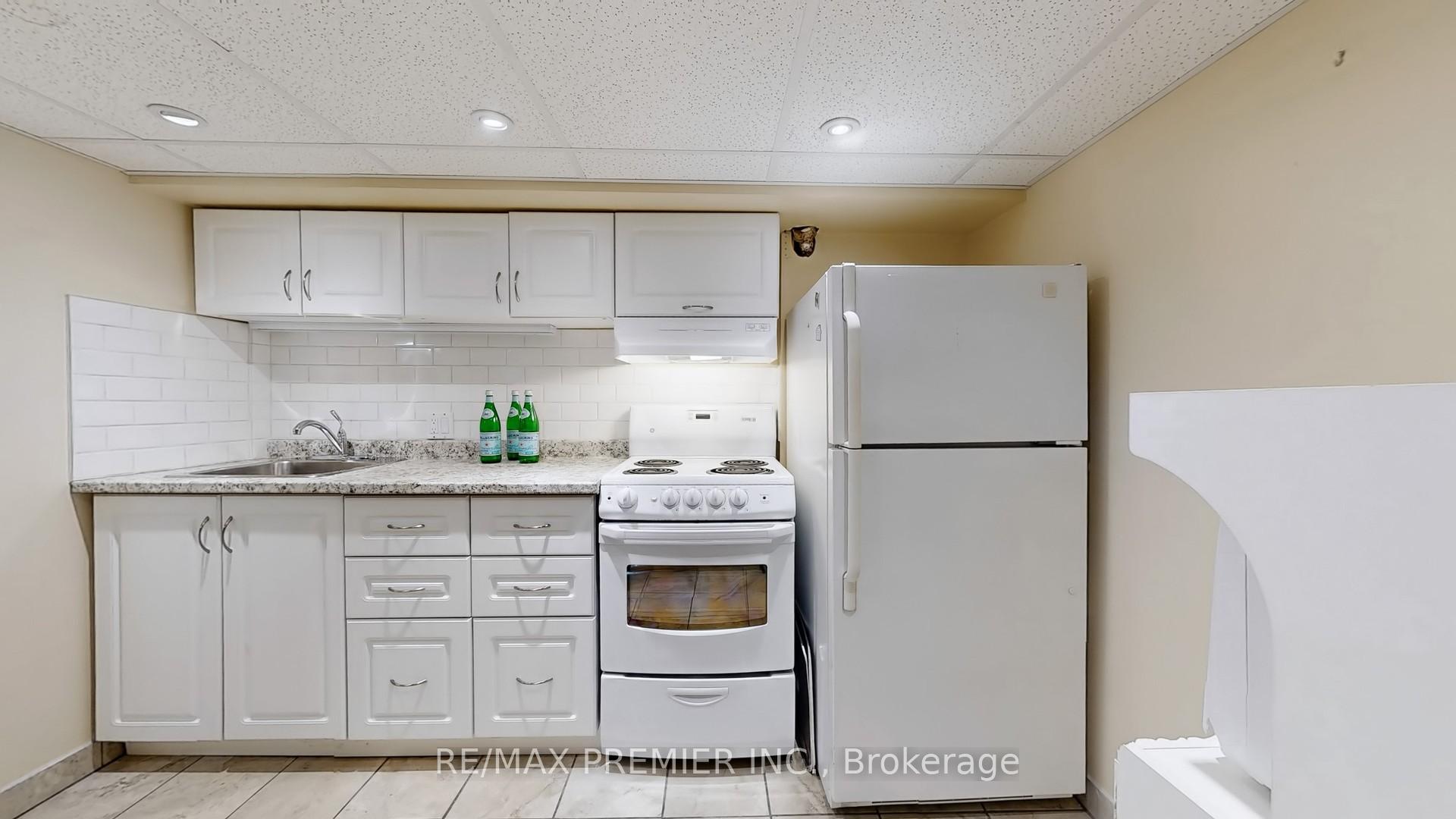 Photo 31 of 77 Gatwick Avenue, Toronto, Woodbine-Lumsden — HOMEH