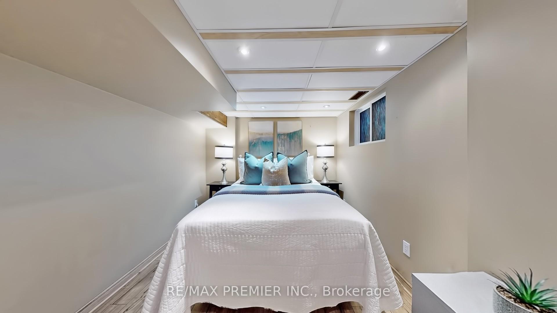 Photo 35 of 77 Gatwick Avenue, Toronto, Woodbine-Lumsden — HOMEH