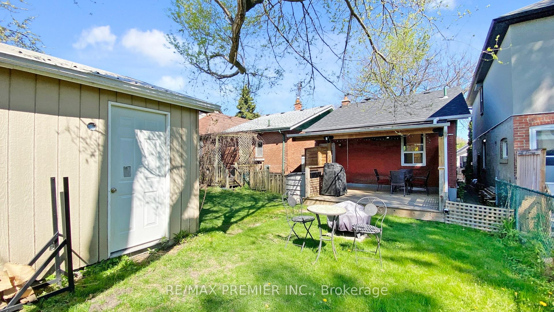 Photo 44 of 77 Gatwick Avenue, Toronto, Woodbine-Lumsden — HOMEH