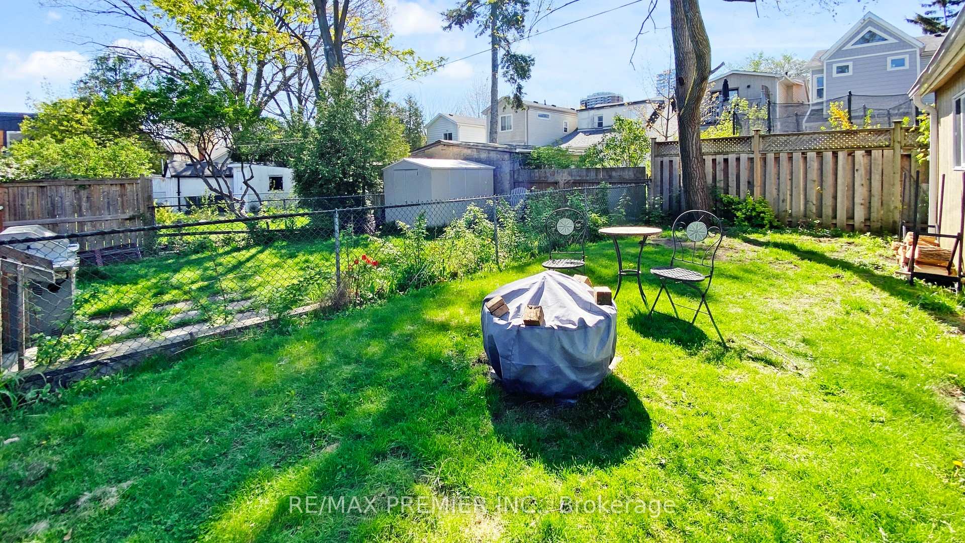 Photo 47 of 77 Gatwick Avenue, Toronto, Woodbine-Lumsden — HOMEH