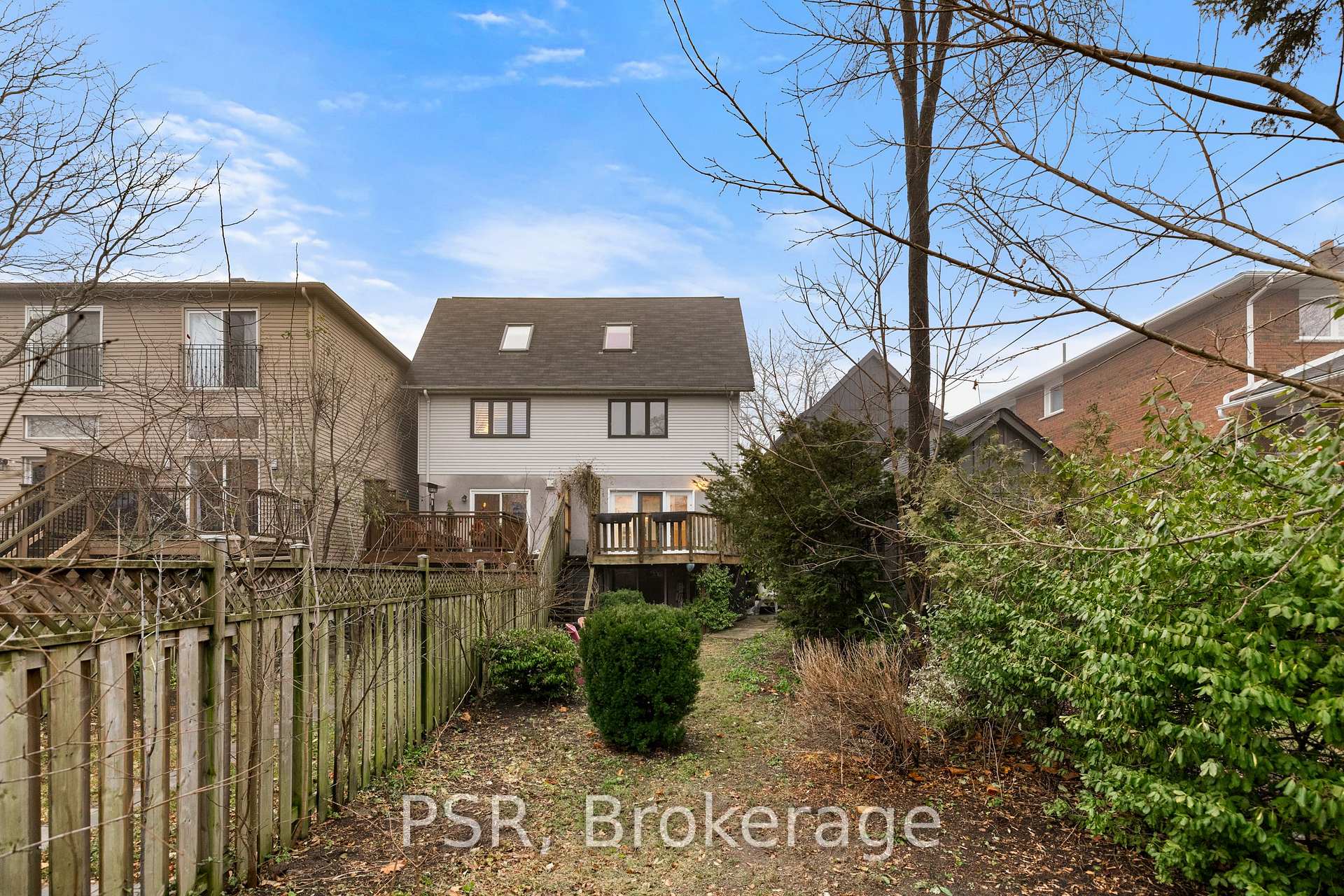 Photo 3 of 83 Pickering Street, Toronto, East End-Danforth — HOMEH