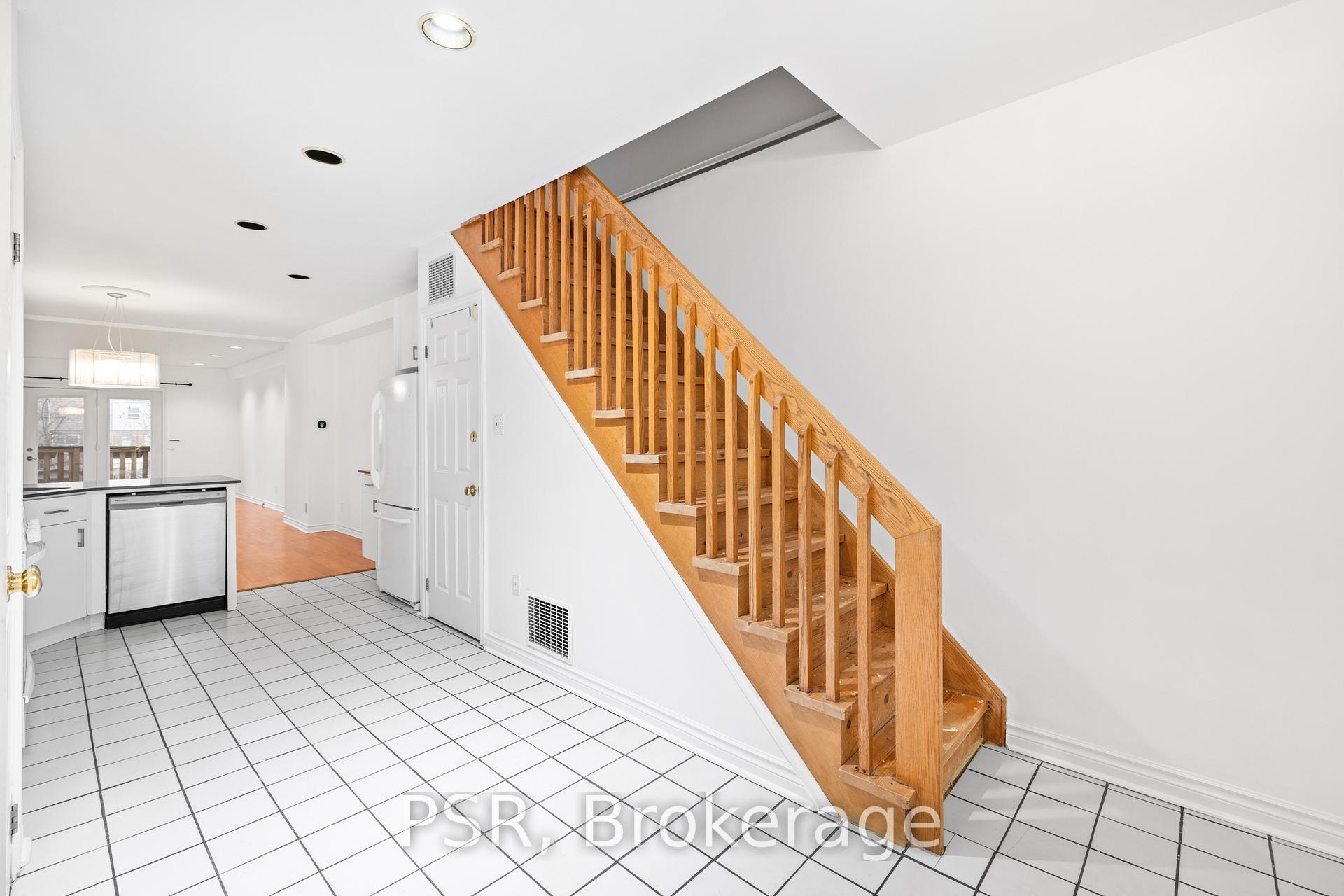 Photo 14 of 83 Pickering Street, Toronto, East End-Danforth — HOMEH