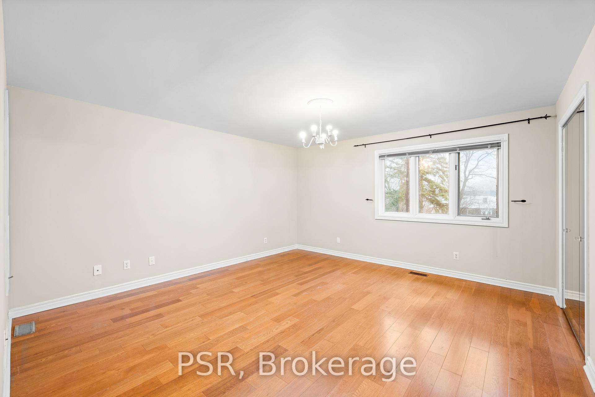Photo 17 of 83 Pickering Street, Toronto, East End-Danforth — HOMEH