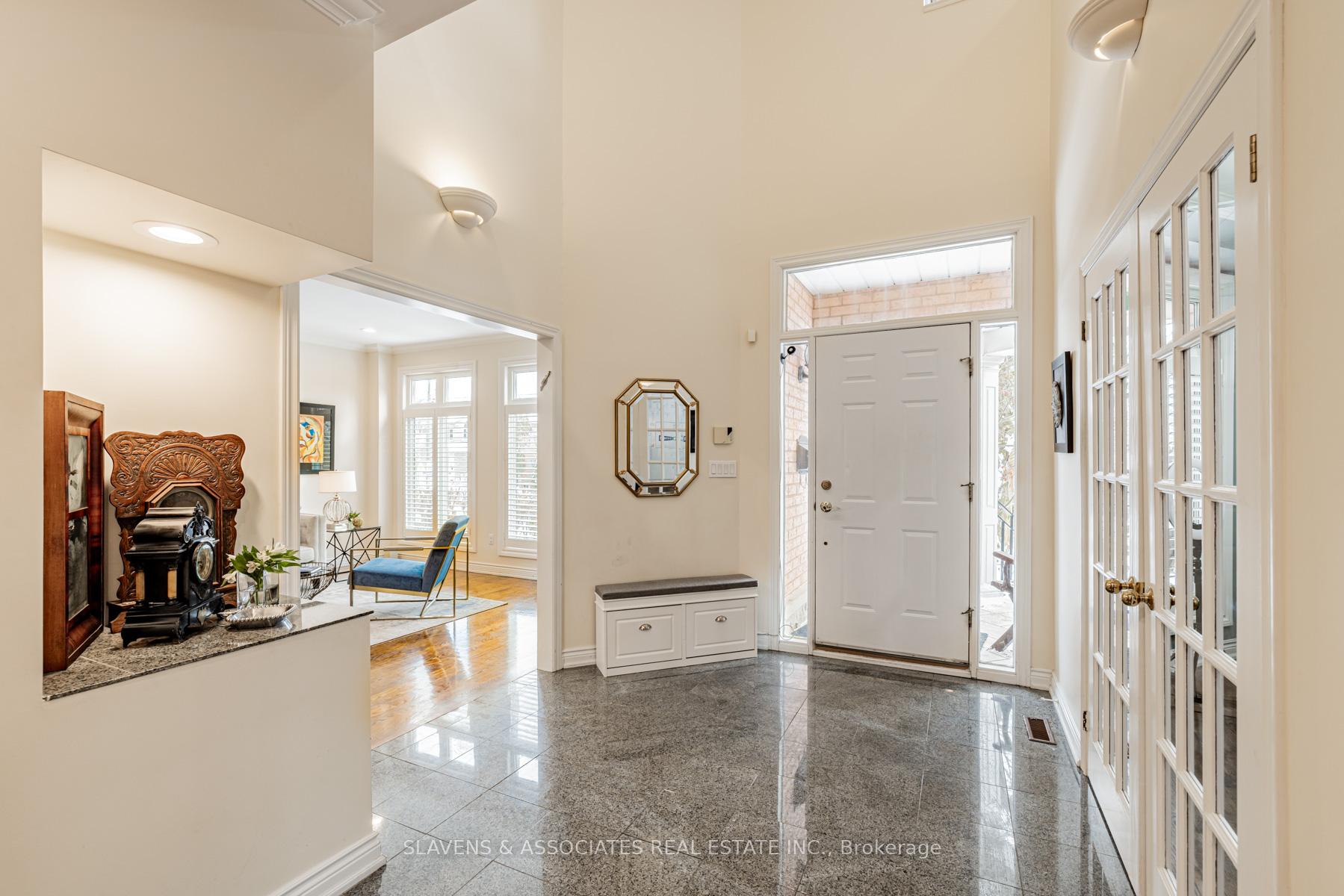 Photo 2 of 602 Glengrove Avenue, Toronto, Englemount-Lawrence — HOMEH