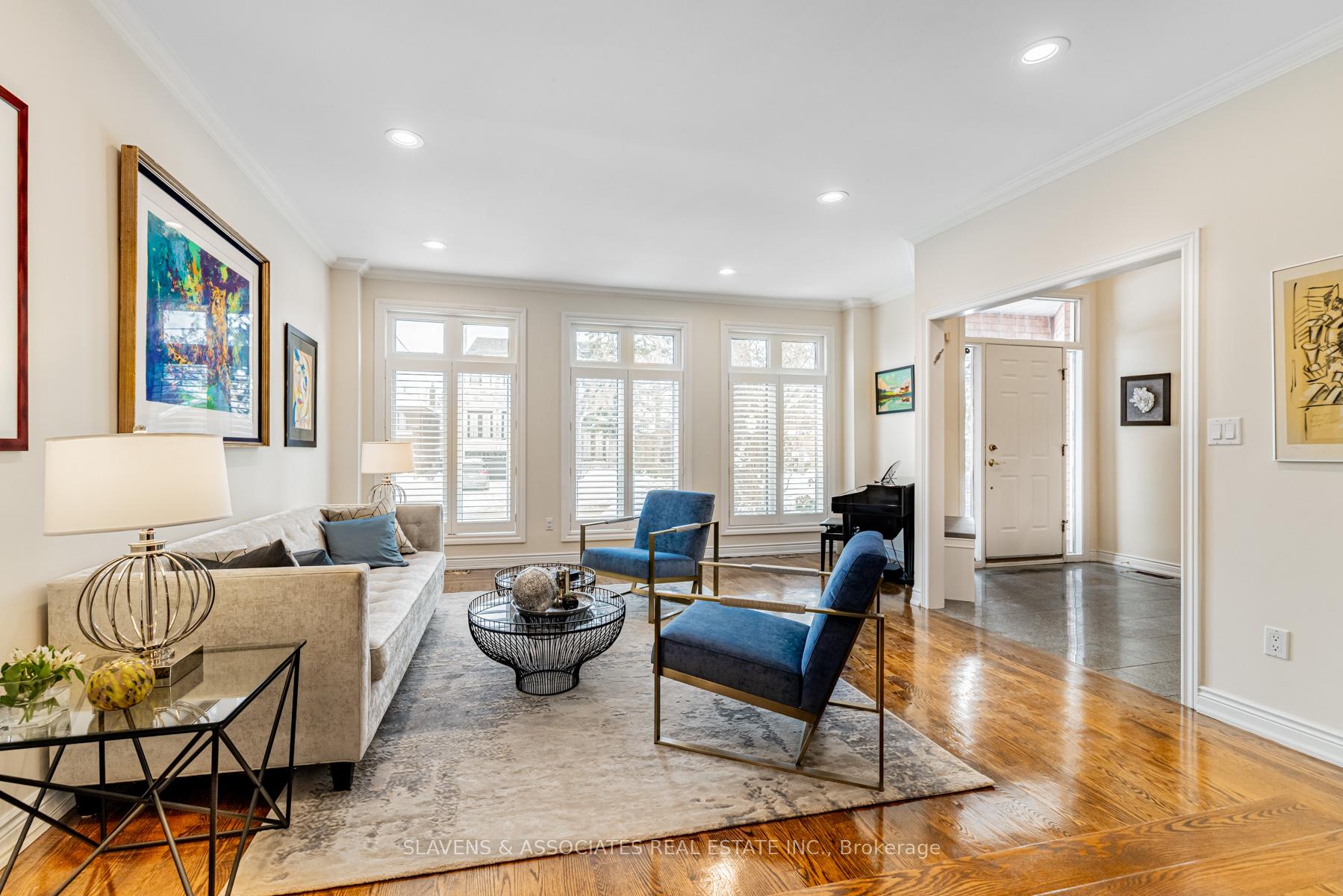Photo 3 of 602 Glengrove Avenue, Toronto, Englemount-Lawrence — HOMEH