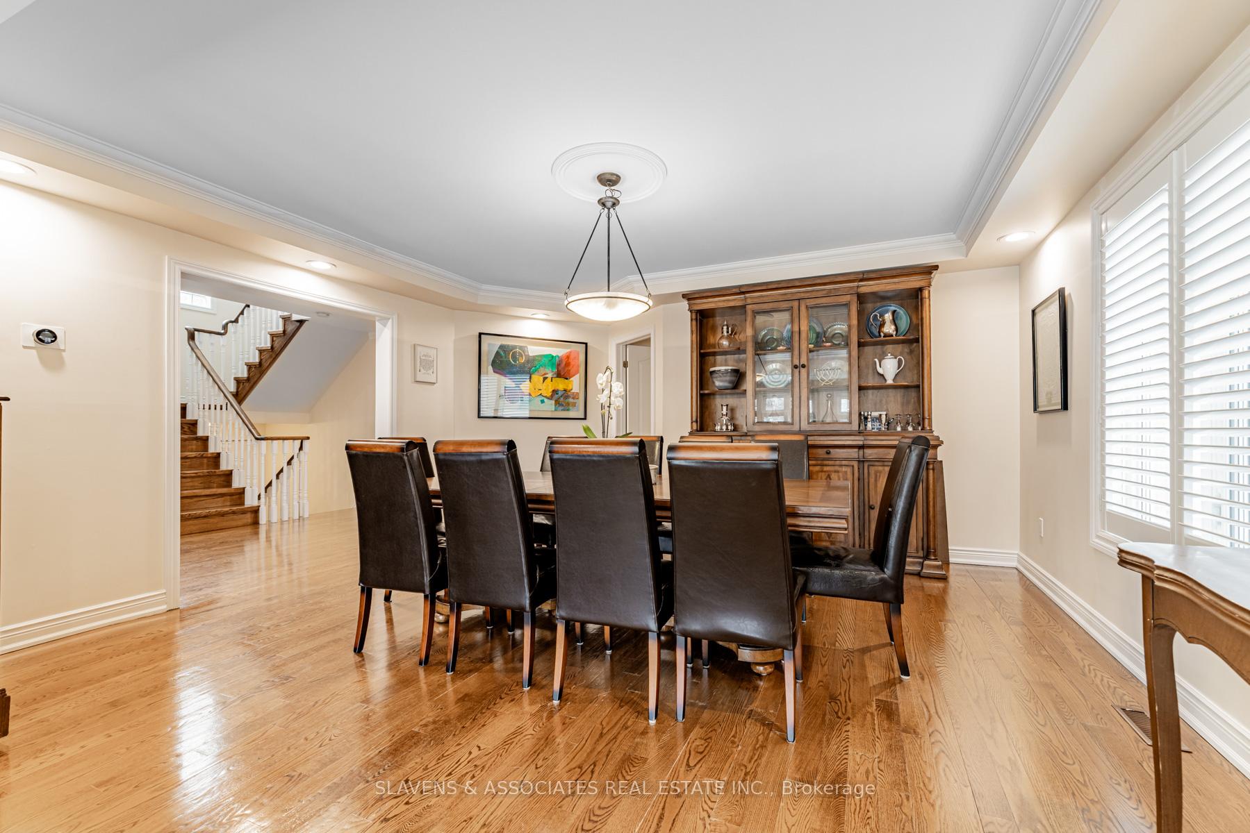 Photo 11 of 602 Glengrove Avenue, Toronto, Englemount-Lawrence — HOMEH