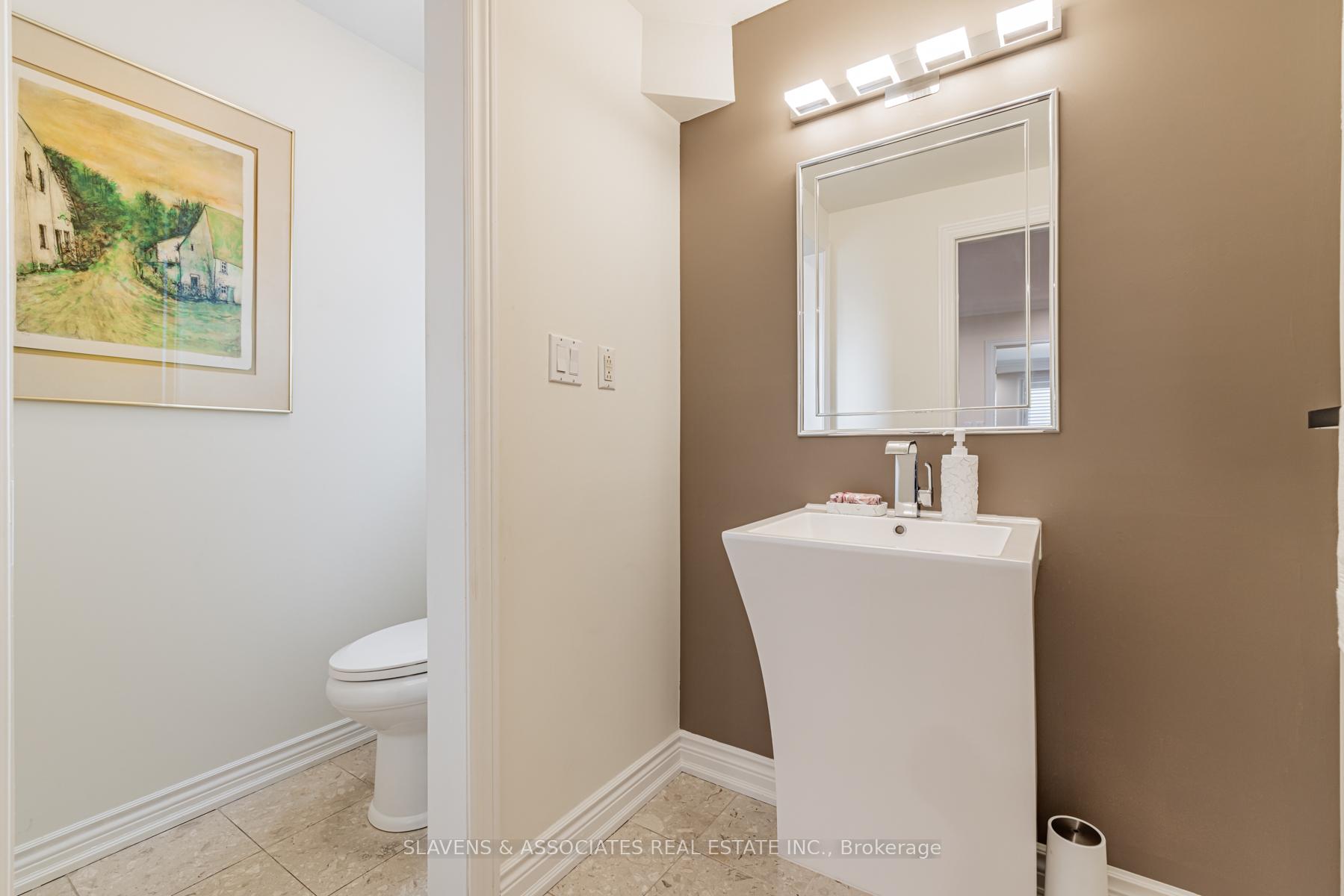 Photo 17 of 602 Glengrove Avenue, Toronto, Englemount-Lawrence — HOMEH