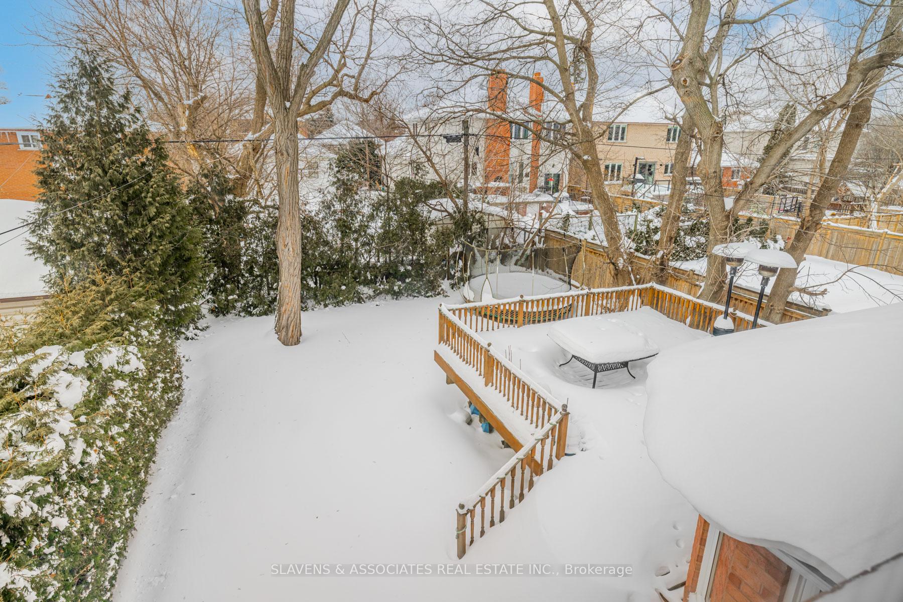 Photo 34 of 602 Glengrove Avenue, Toronto, Englemount-Lawrence — HOMEH