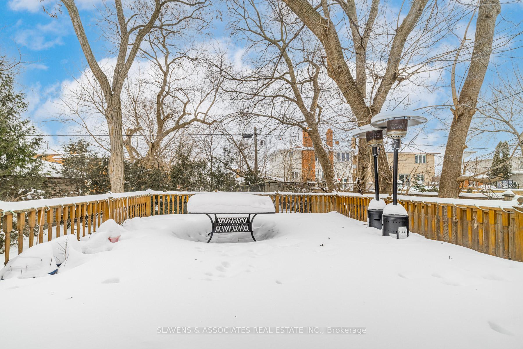 Photo 32 of 602 Glengrove Avenue, Toronto, Englemount-Lawrence — HOMEH