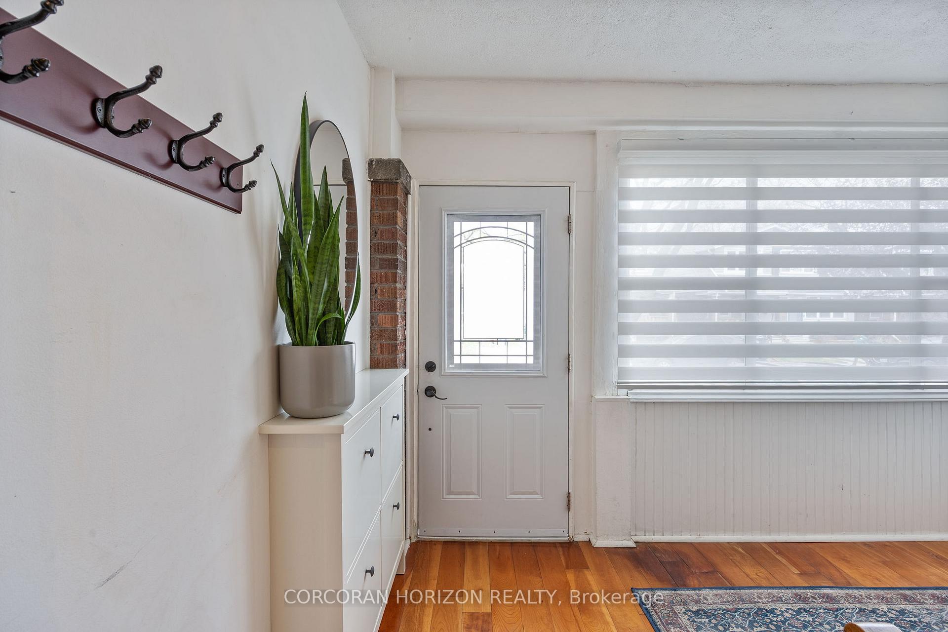 Photo 5 of 189 Springdale Boulevard, Toronto, Danforth Village-East York — HOMEH