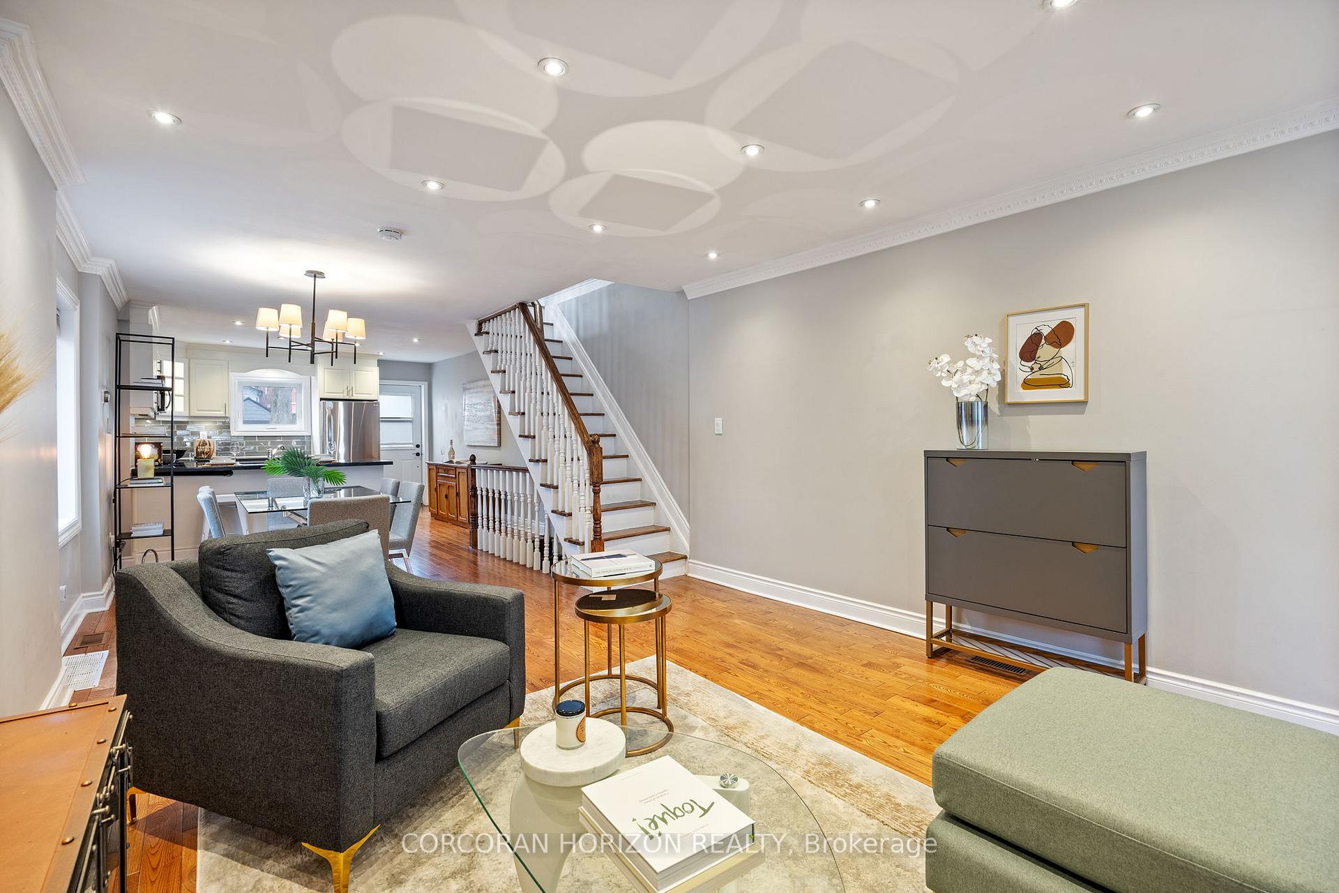 Photo 9 of 189 Springdale Boulevard, Toronto, Danforth Village-East York — HOMEH