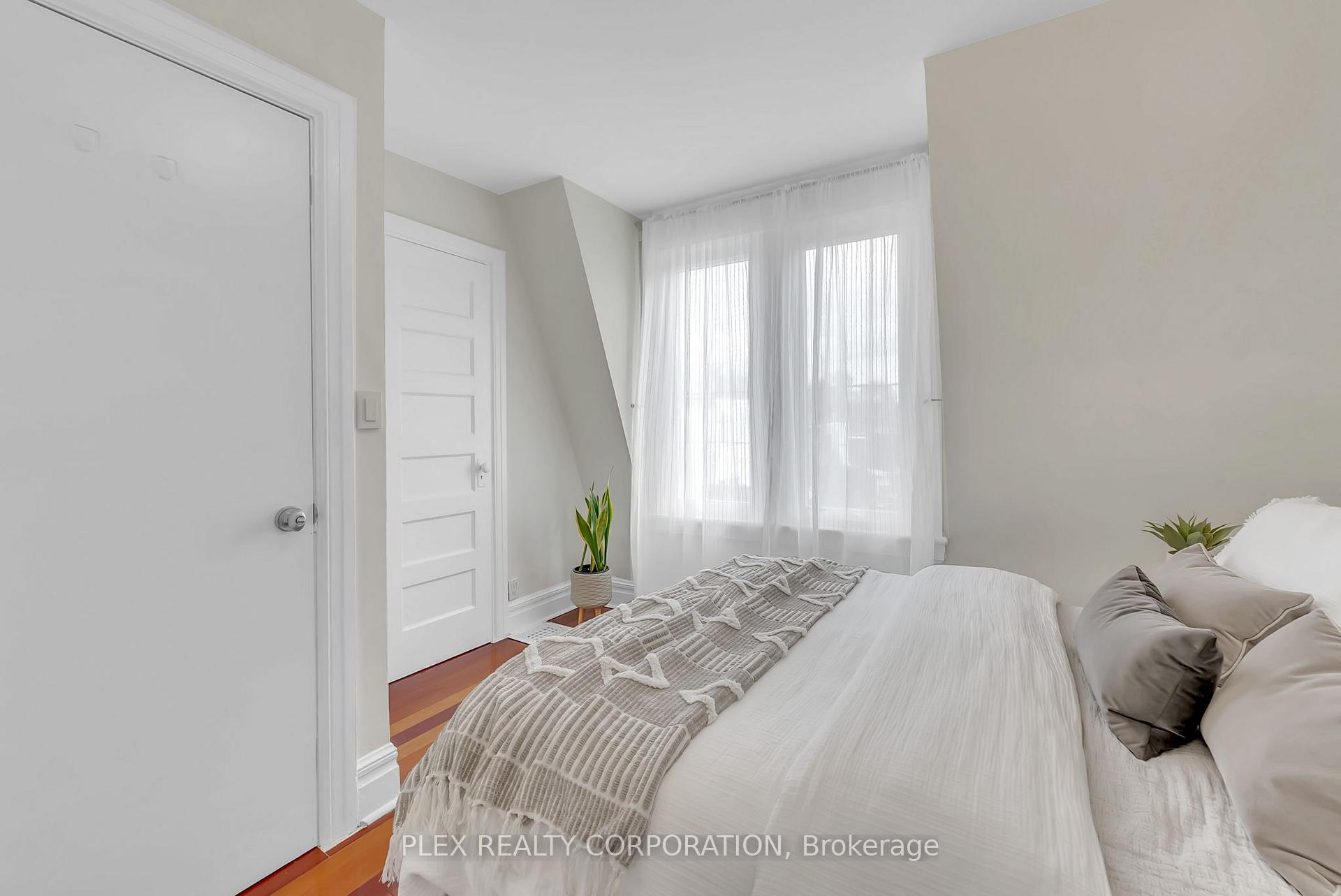Photo 34 of 52 Poucher Street, Toronto, Blake-Jones — HOMEH