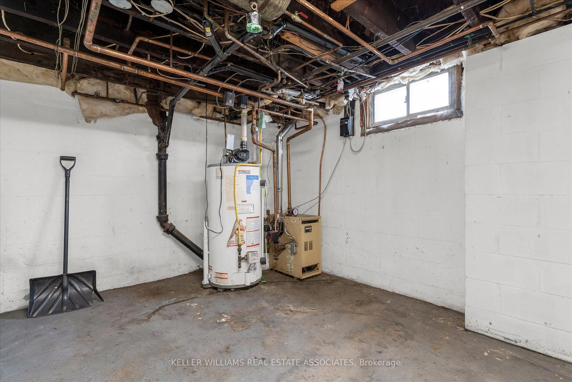 Photo 22 of 180 Pine Street S, Thorold, Thorold Downtown — HOMEH