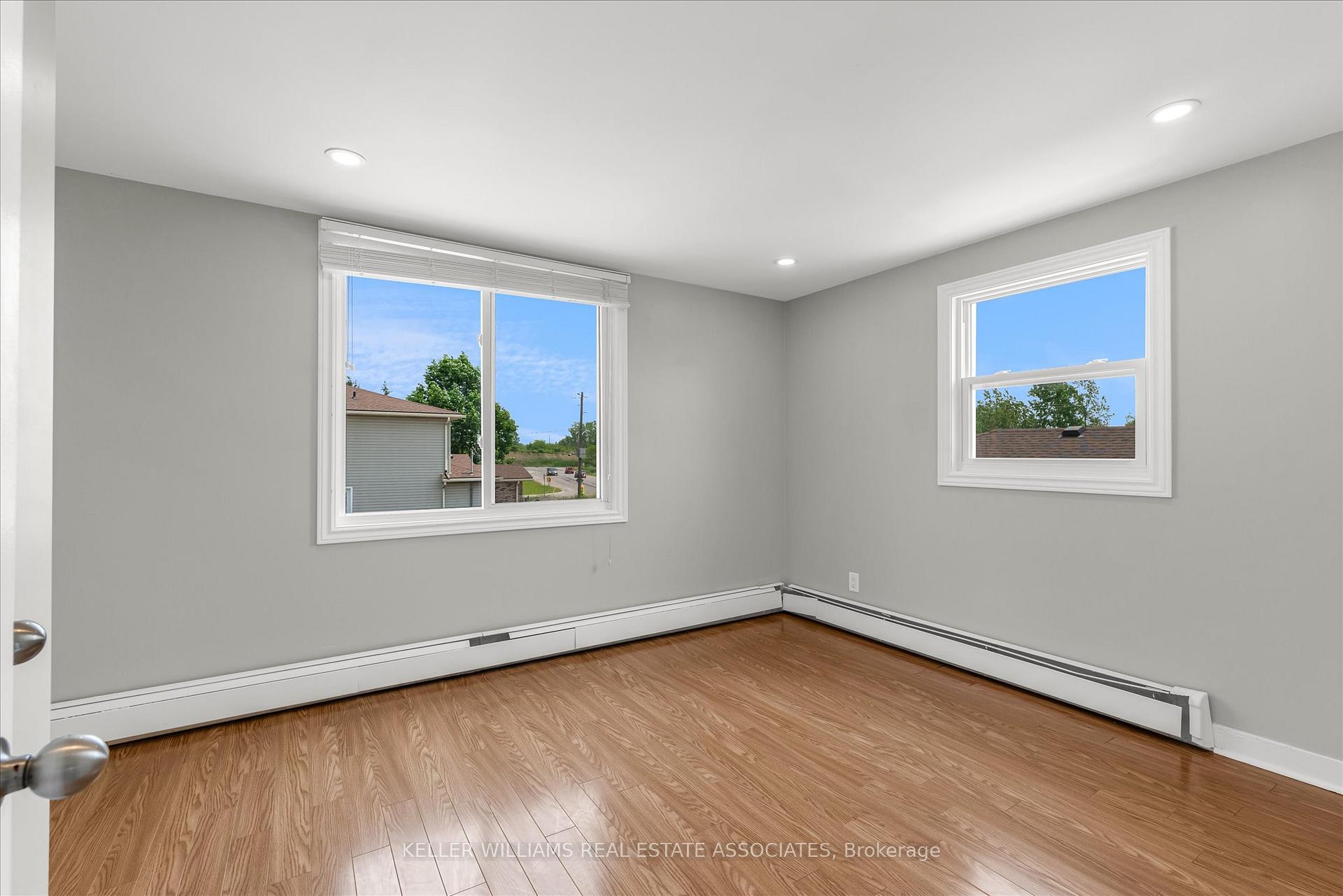 Photo 26 of 180 Pine Street S, Thorold, Thorold Downtown — HOMEH