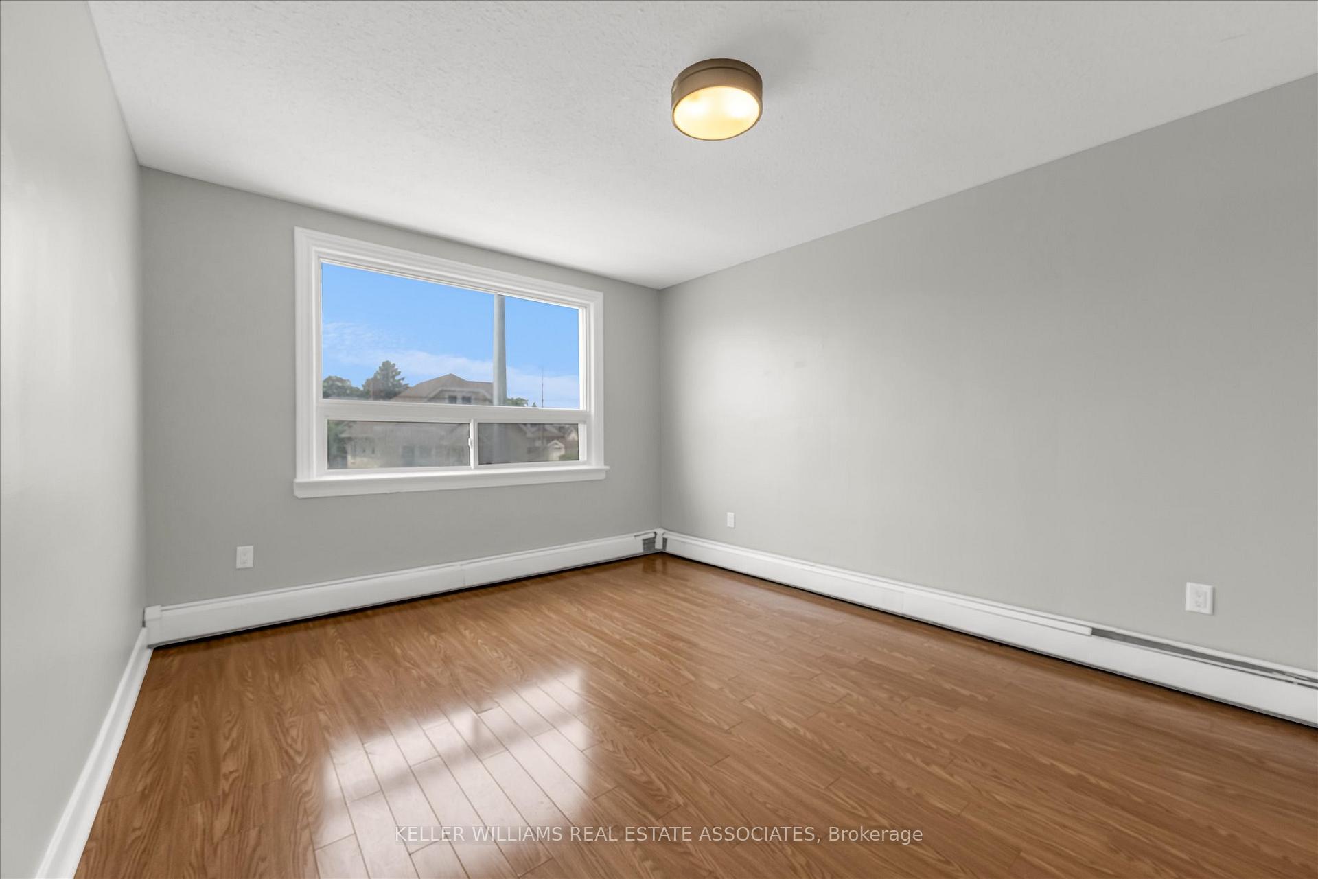 Photo 30 of 180 Pine Street S, Thorold, Thorold Downtown — HOMEH