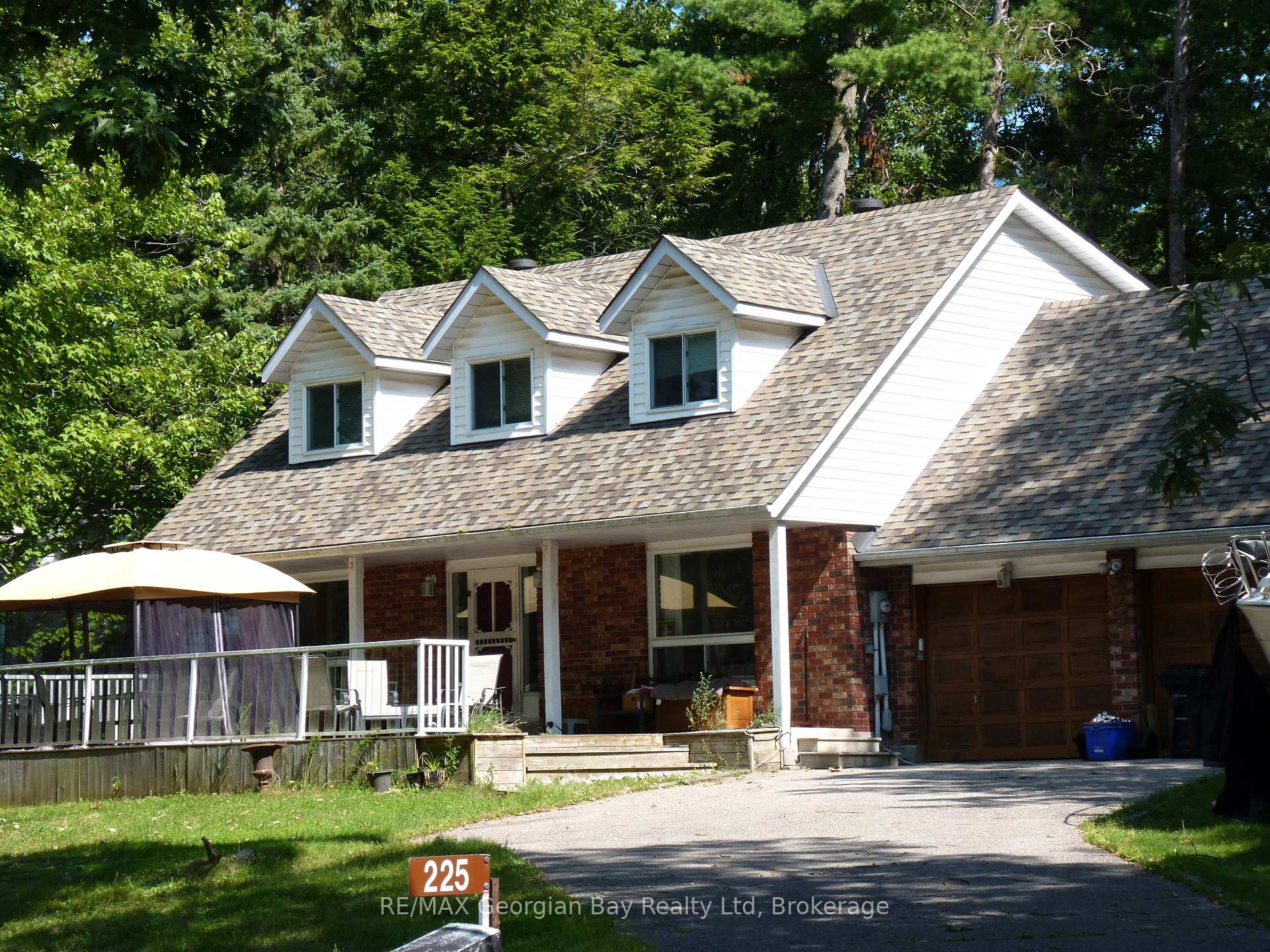 Photo 1 of 225 Tiny Beaches Road S, Tiny, Rural Tiny — HOMEH