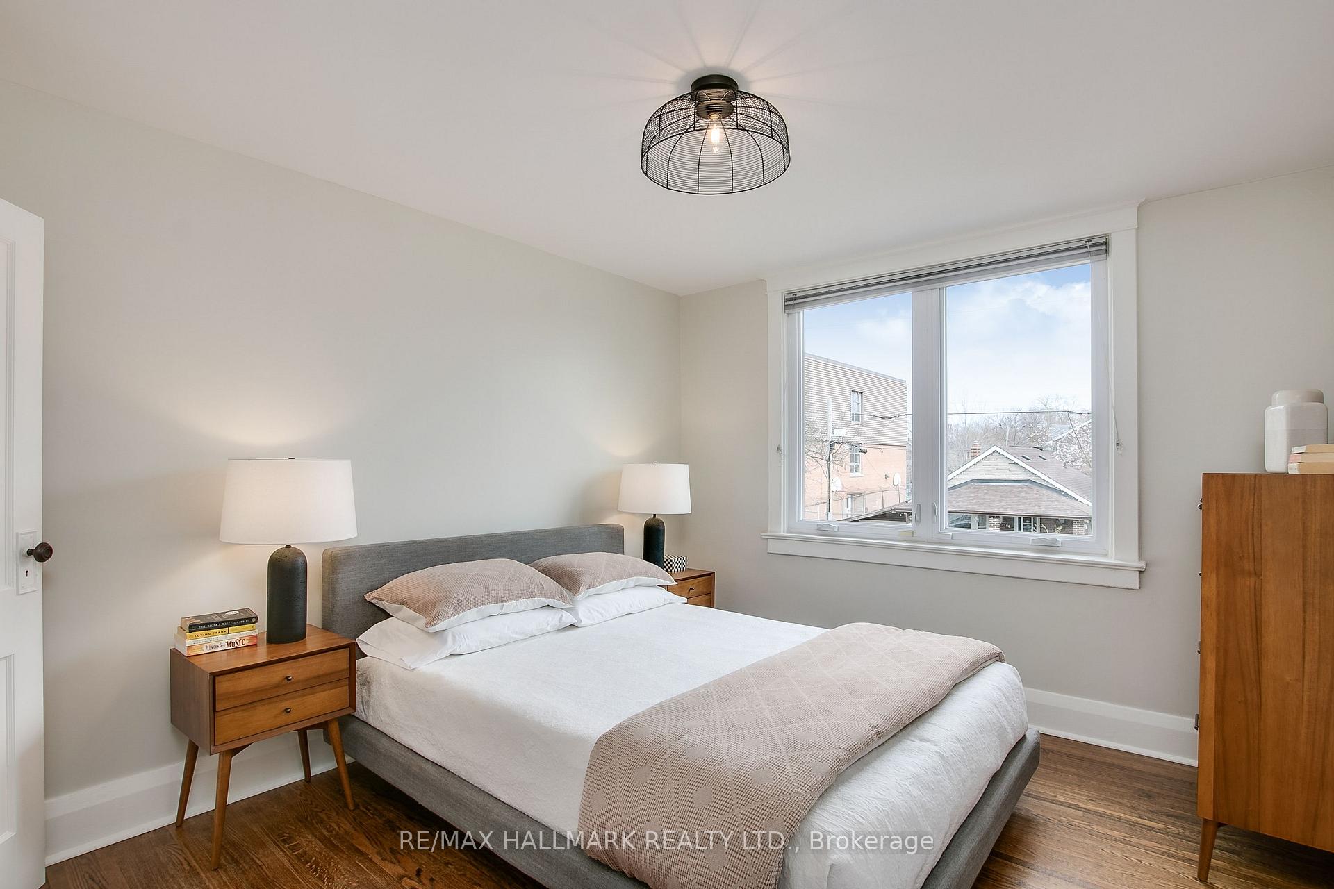 Photo 17 of 105 Queensdale Avenue, Toronto, Danforth — HOMEH