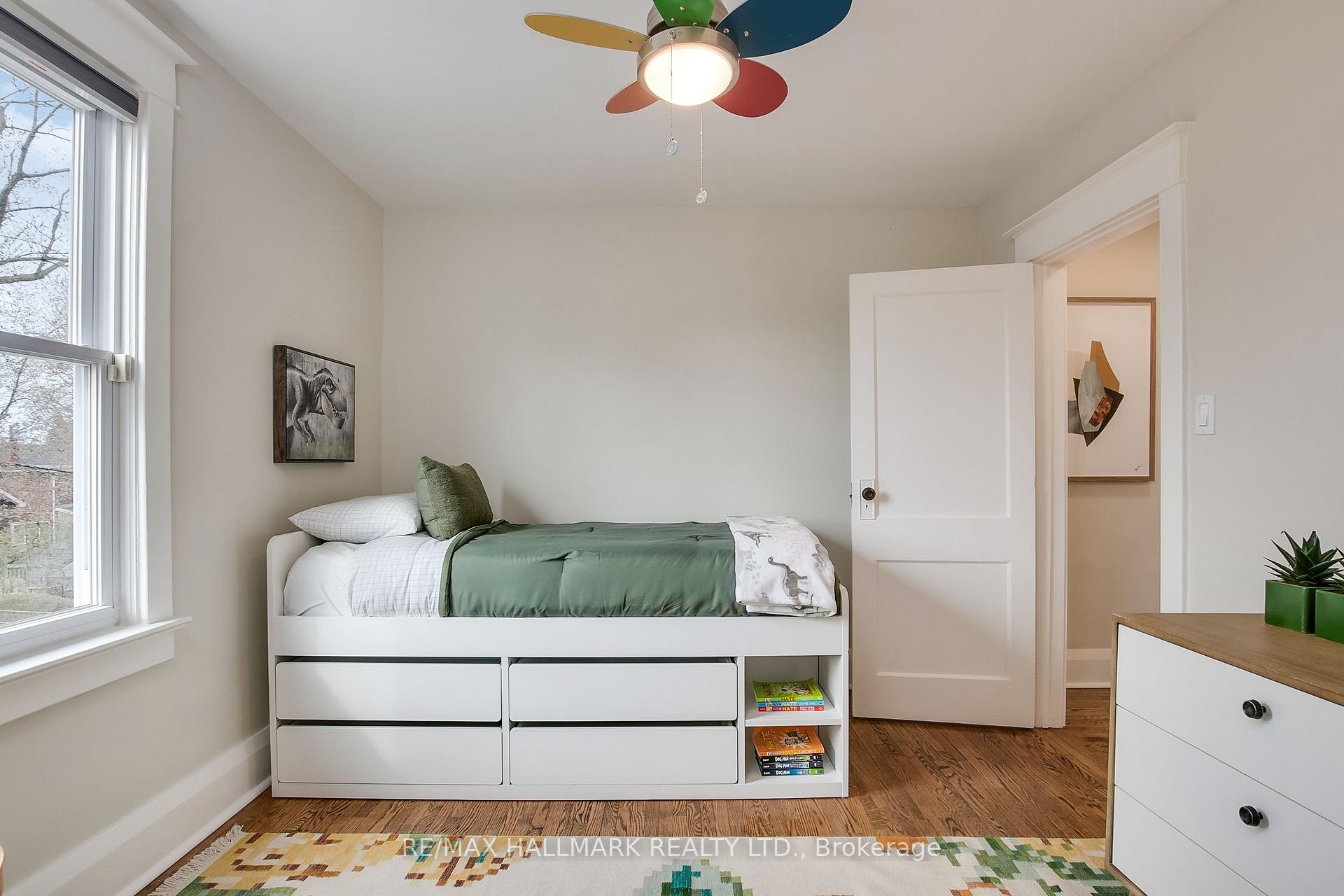 Photo 20 of 105 Queensdale Avenue, Toronto, Danforth — HOMEH