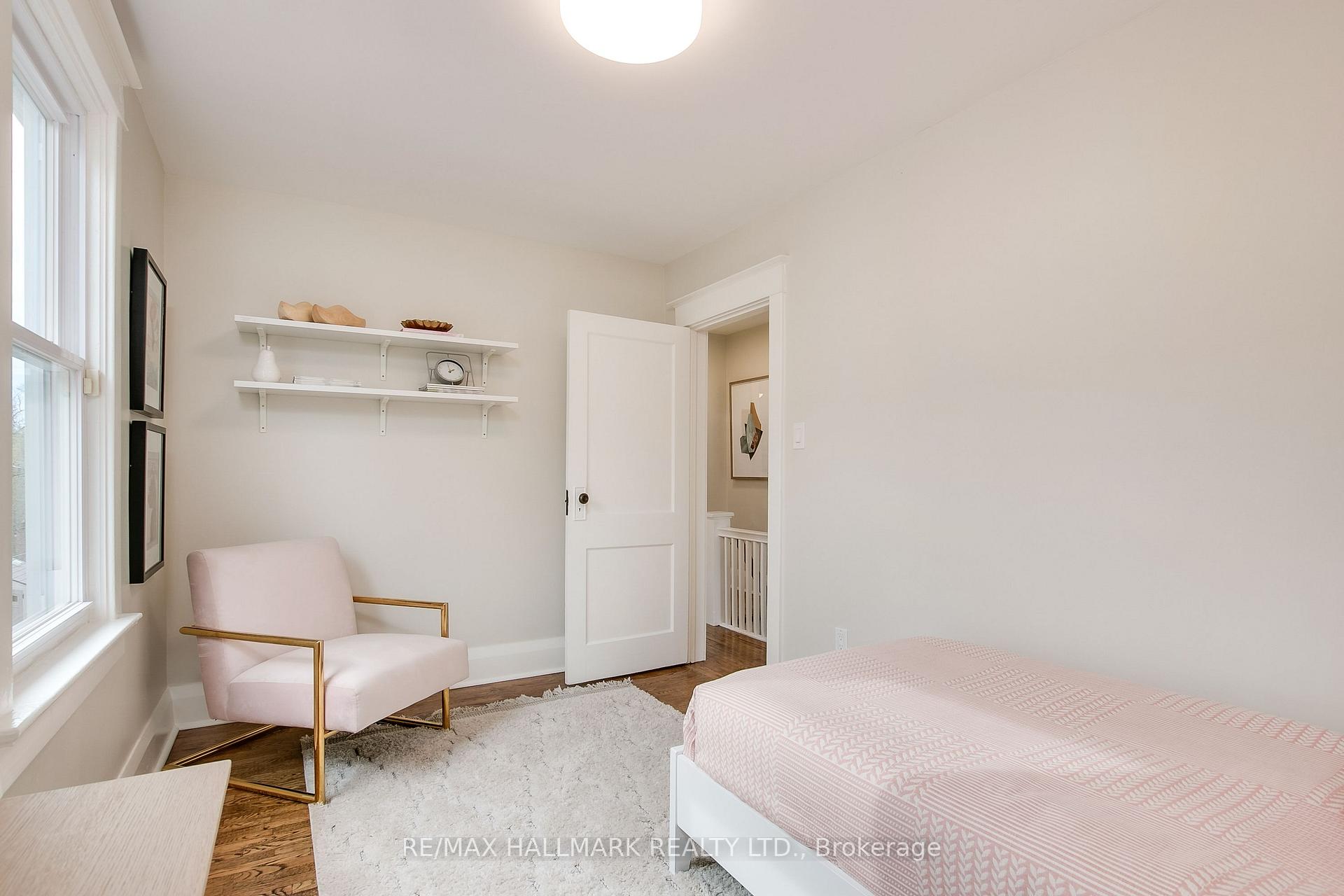 Photo 23 of 105 Queensdale Avenue, Toronto, Danforth — HOMEH