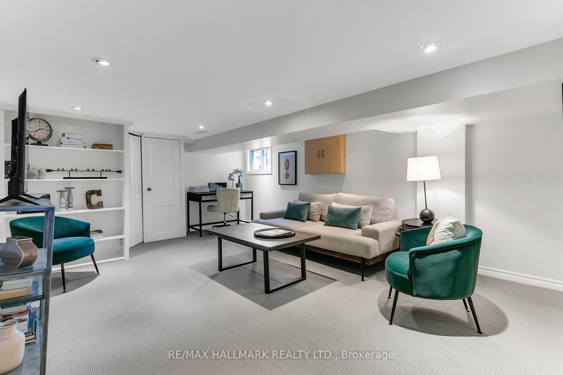 Photo 25 of 105 Queensdale Avenue, Toronto, Danforth — HOMEH